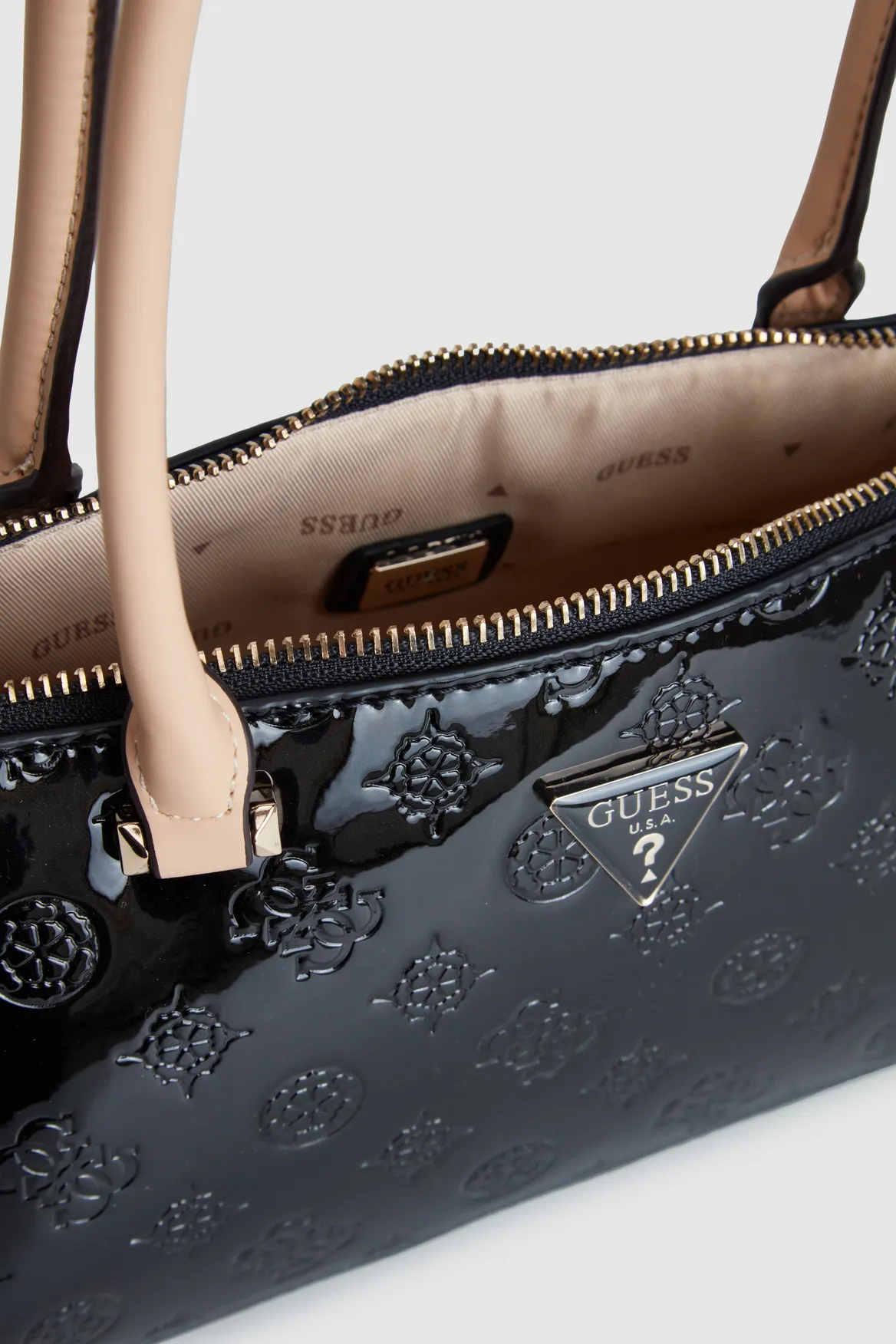 Arnela Shoulder Tote Bag