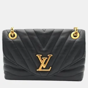 Black Leather New Wave Chain Shoulder Bag