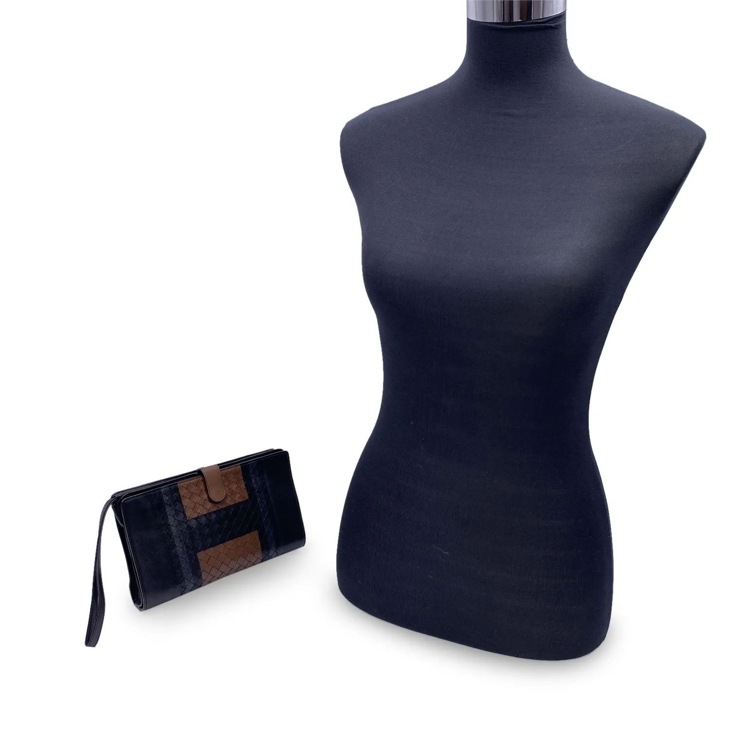 BOTTEGA VENETA Black Intrecciato Leather Multifuctional Clutch Bag