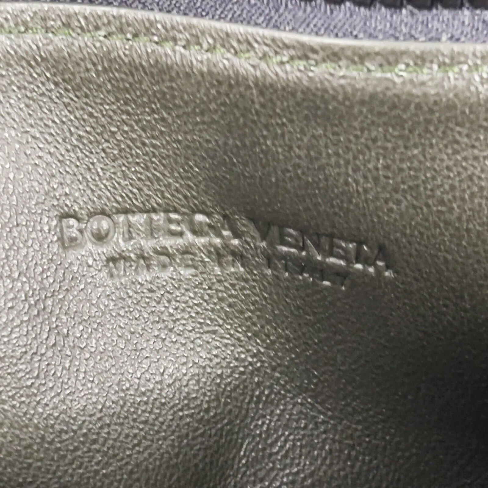 BOTTEGA VENETA - Padded Maxi Intrecciato Woven Laptop Pouch - Green Clutch - NWT