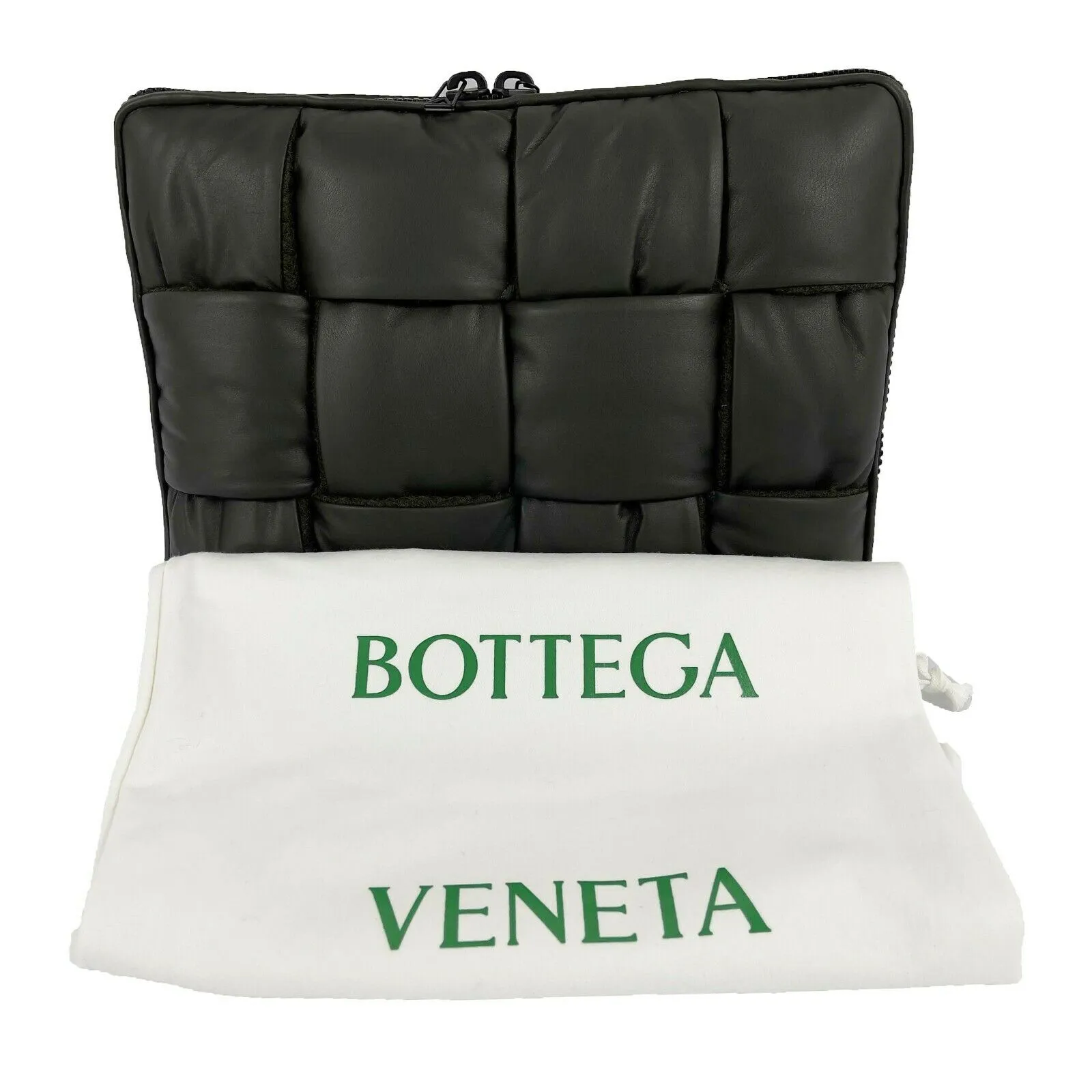 BOTTEGA VENETA - Padded Maxi Intrecciato Woven Laptop Pouch - Green Clutch - NWT