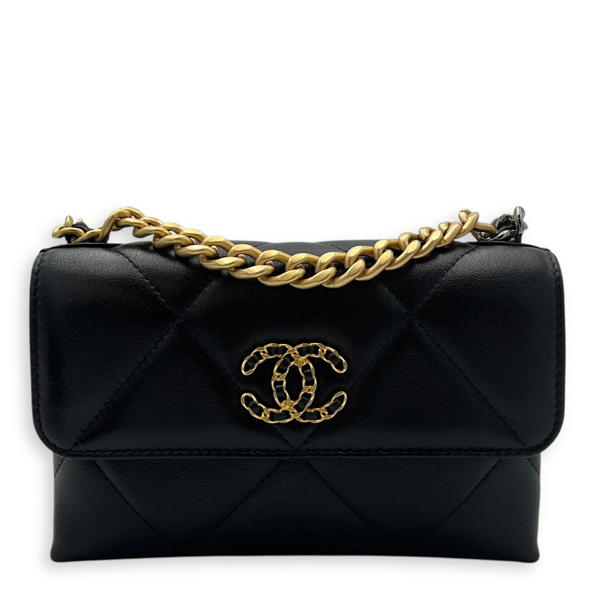 C19 Chain Pouch Black Crossbody Bag in Lambskin, Mixed hardware