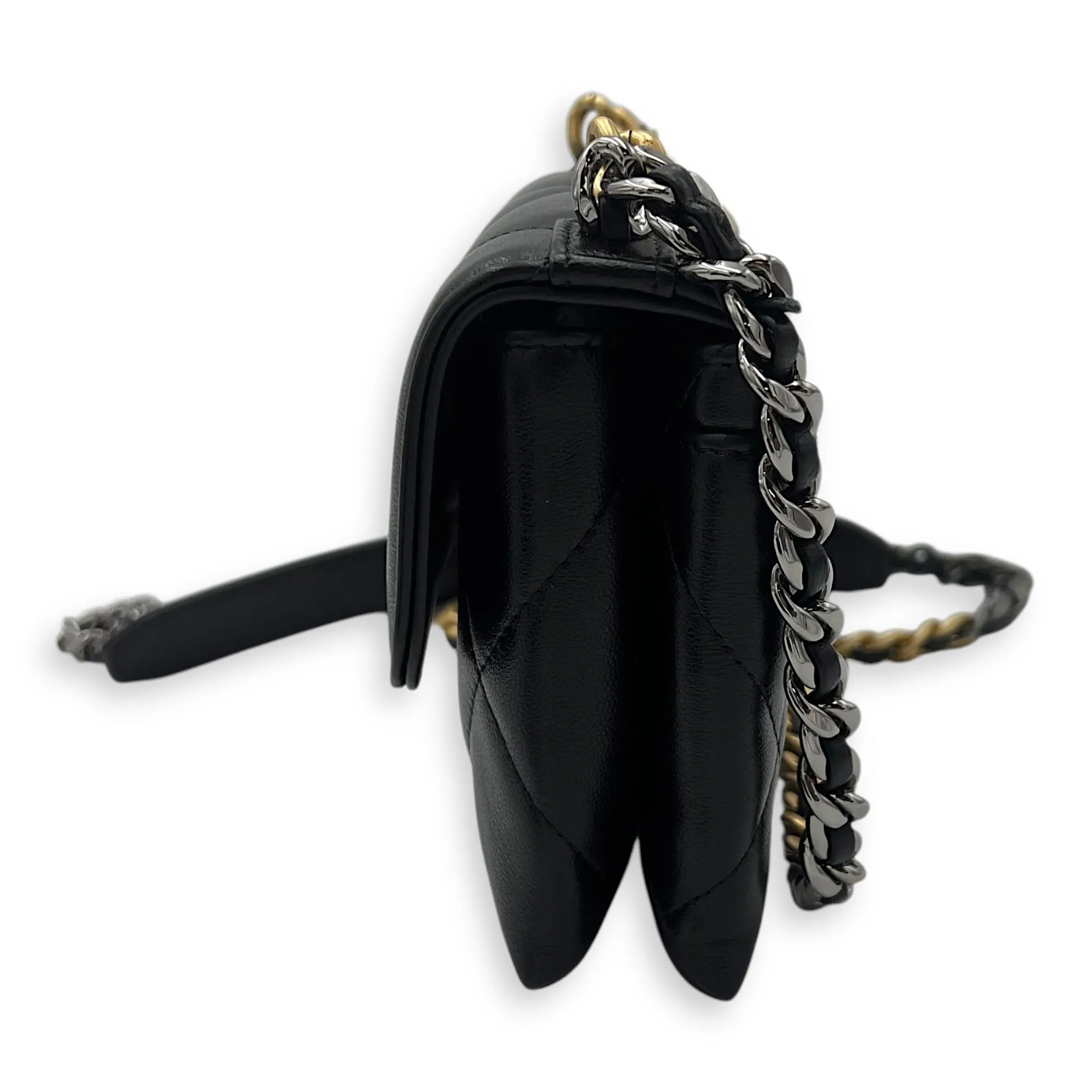 C19 Chain Pouch Black Crossbody Bag in Lambskin, Mixed hardware