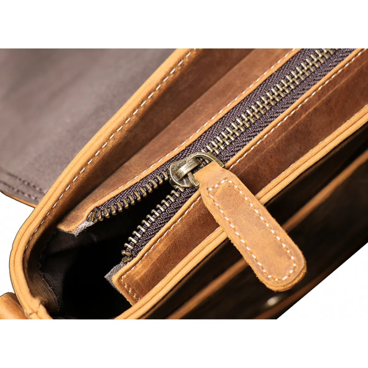 Cadiz Genuine Leather Messenger Bag
