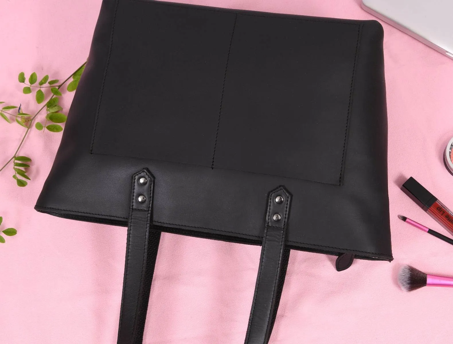 Canaria Travel Tote Bag – Raven Black
