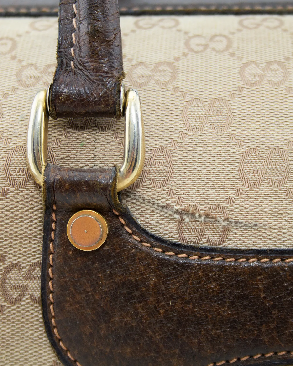 Canvas Monogram Hard Train Vanity Case