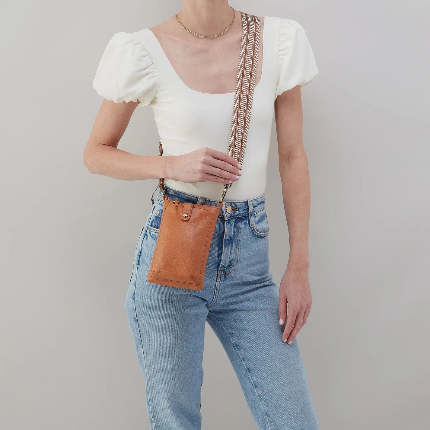 Cass • Phone Crossbody