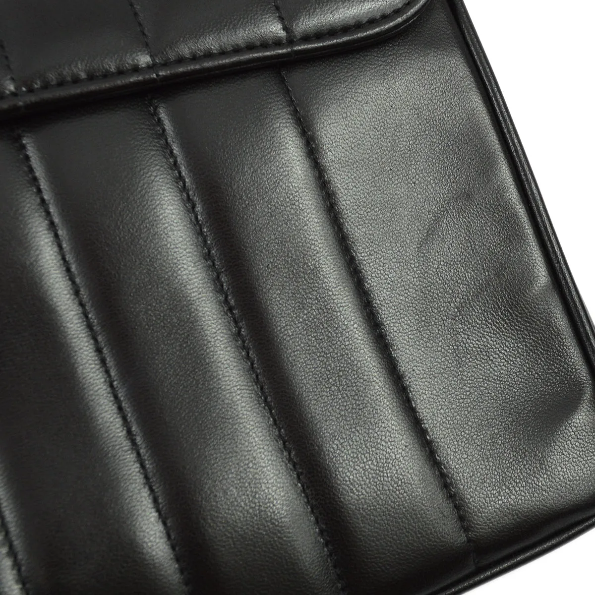 Chanel 1994-1996 Black Lambskin Jumbo Vertical Stitch Classic Flap Bag