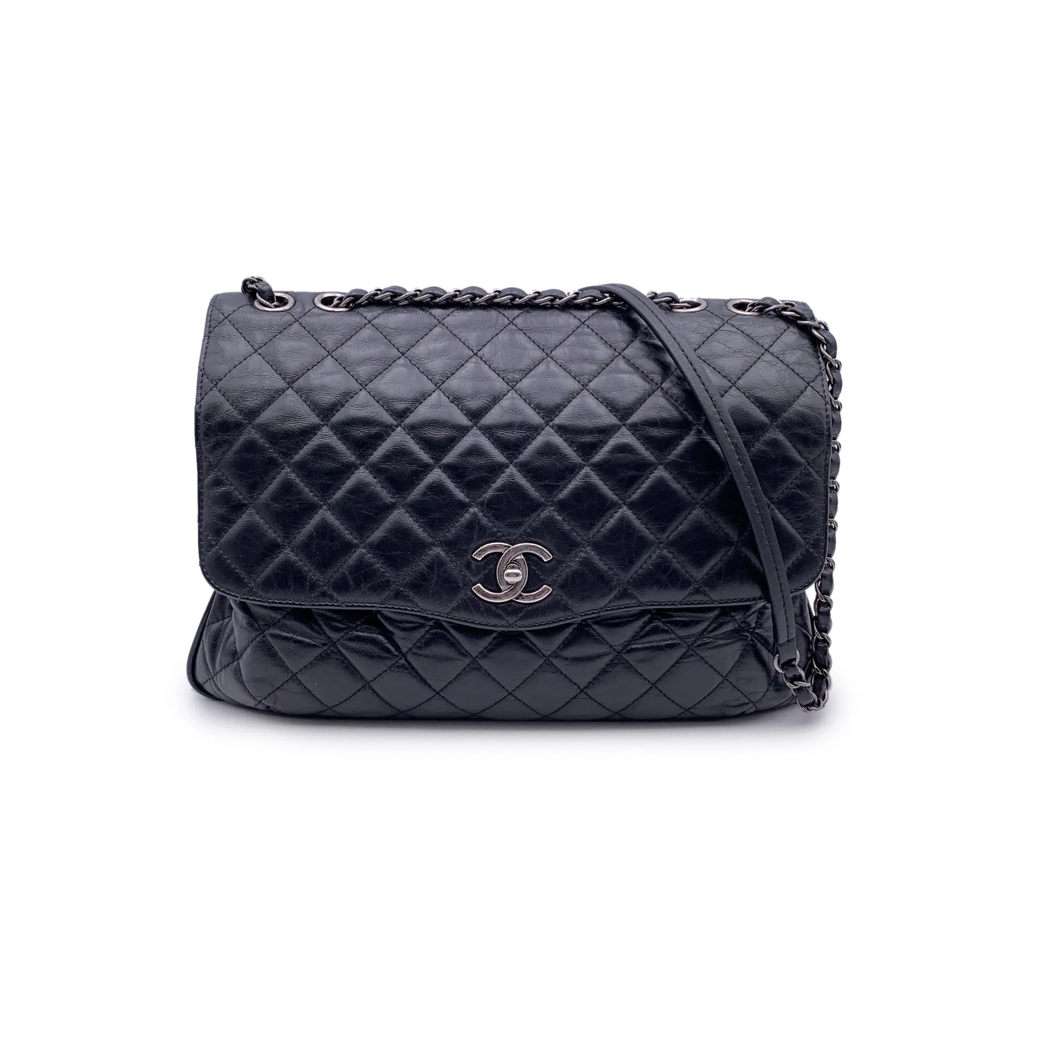 Chanel 2010s Black Quilted Leather CC Turn Lock Closure Shoulder Bag