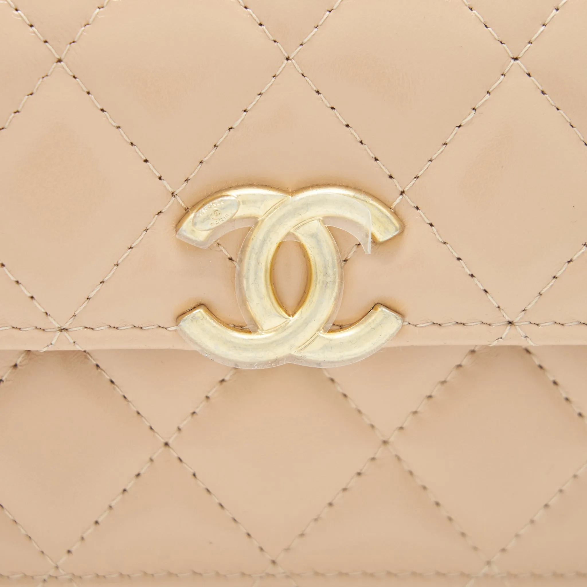 Chanel 21A Flap Coin Purse with Chain beige