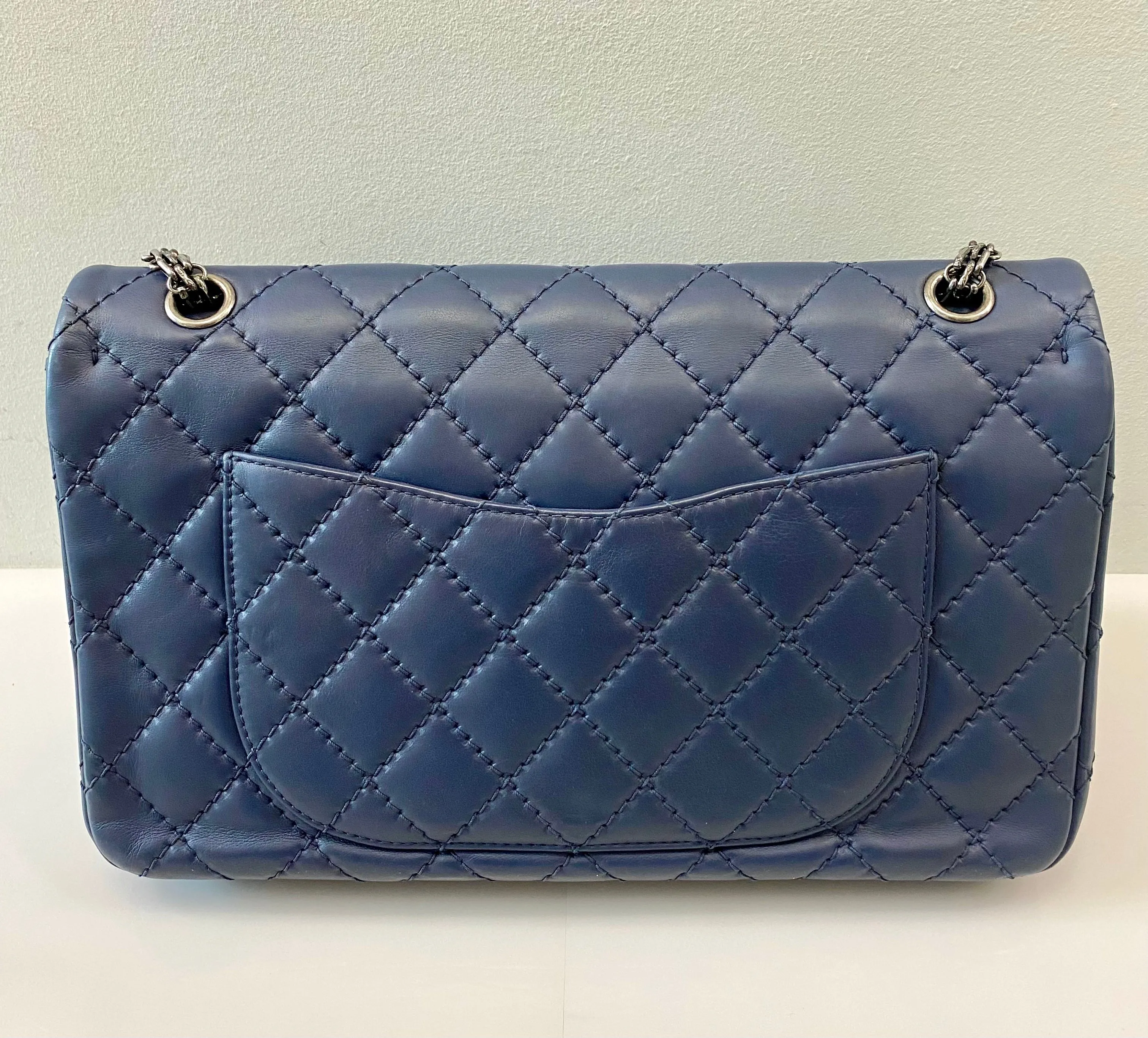 CHANEL 2.55 REISSUE DOUBLE FLAP CALFSKIN LEATHER 226 SHOULDER BAG