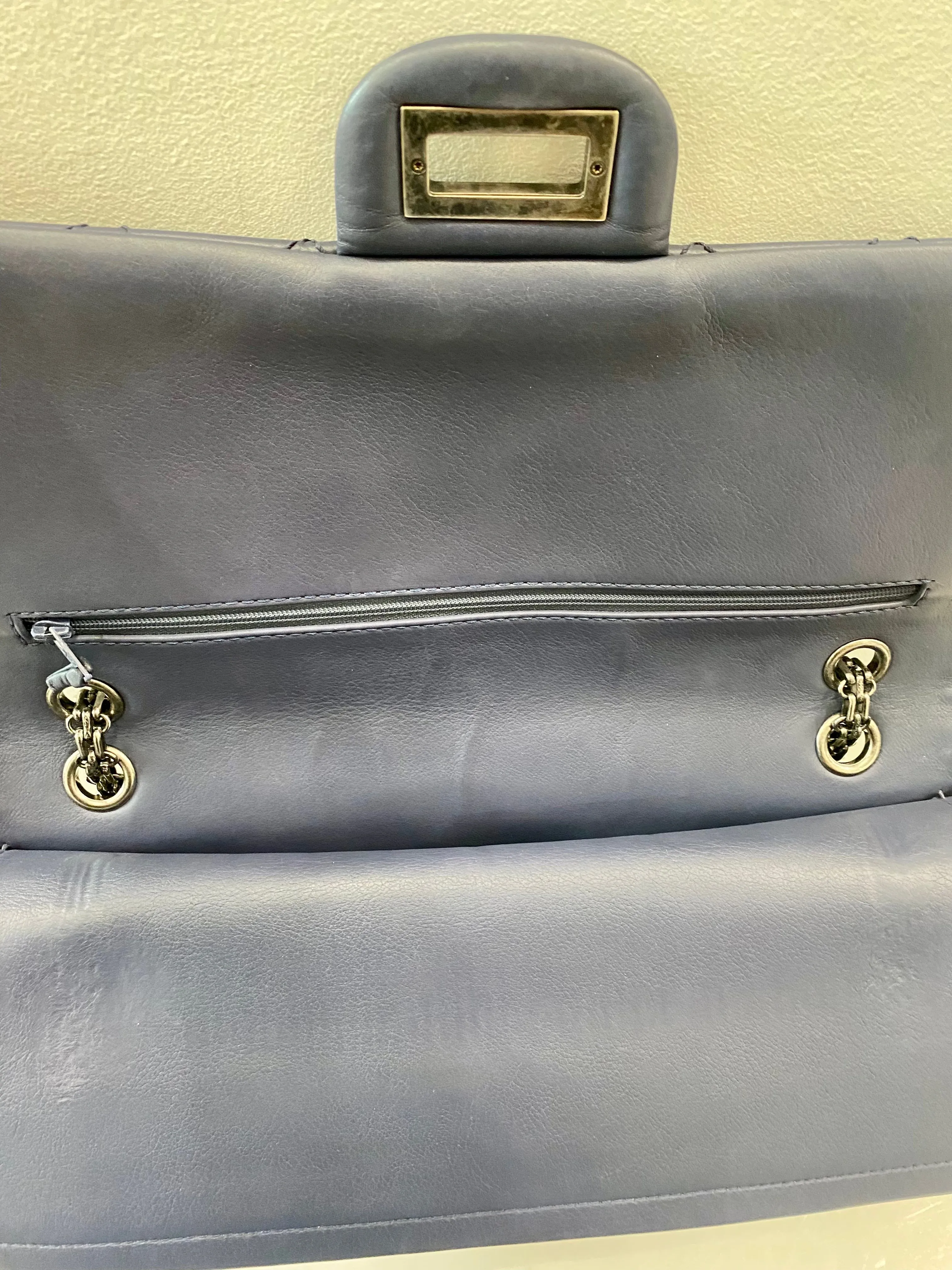 CHANEL 2.55 REISSUE DOUBLE FLAP CALFSKIN LEATHER 226 SHOULDER BAG