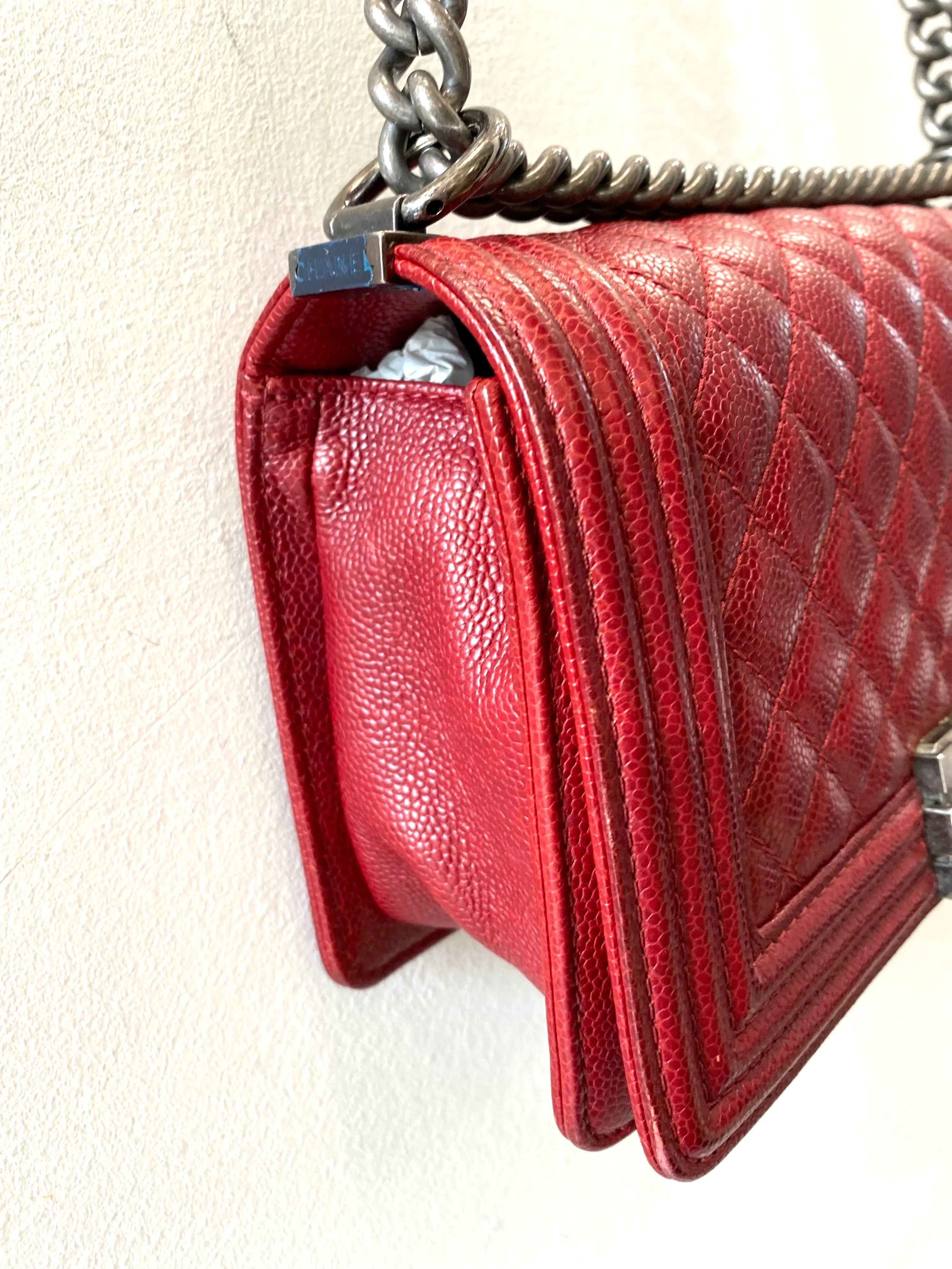 CHANEL CAVIAR QUILTED NEW MEDIUM BOY FLAP BAG