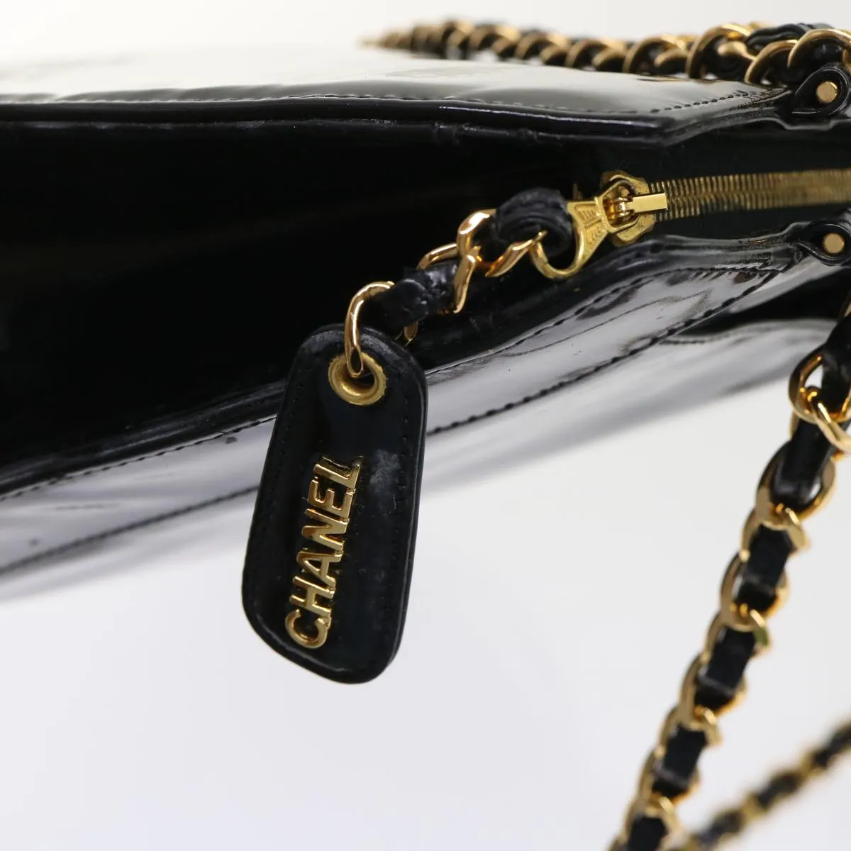 Chanel Chain Shoulder Bag Patent leather Black CC  bs6435