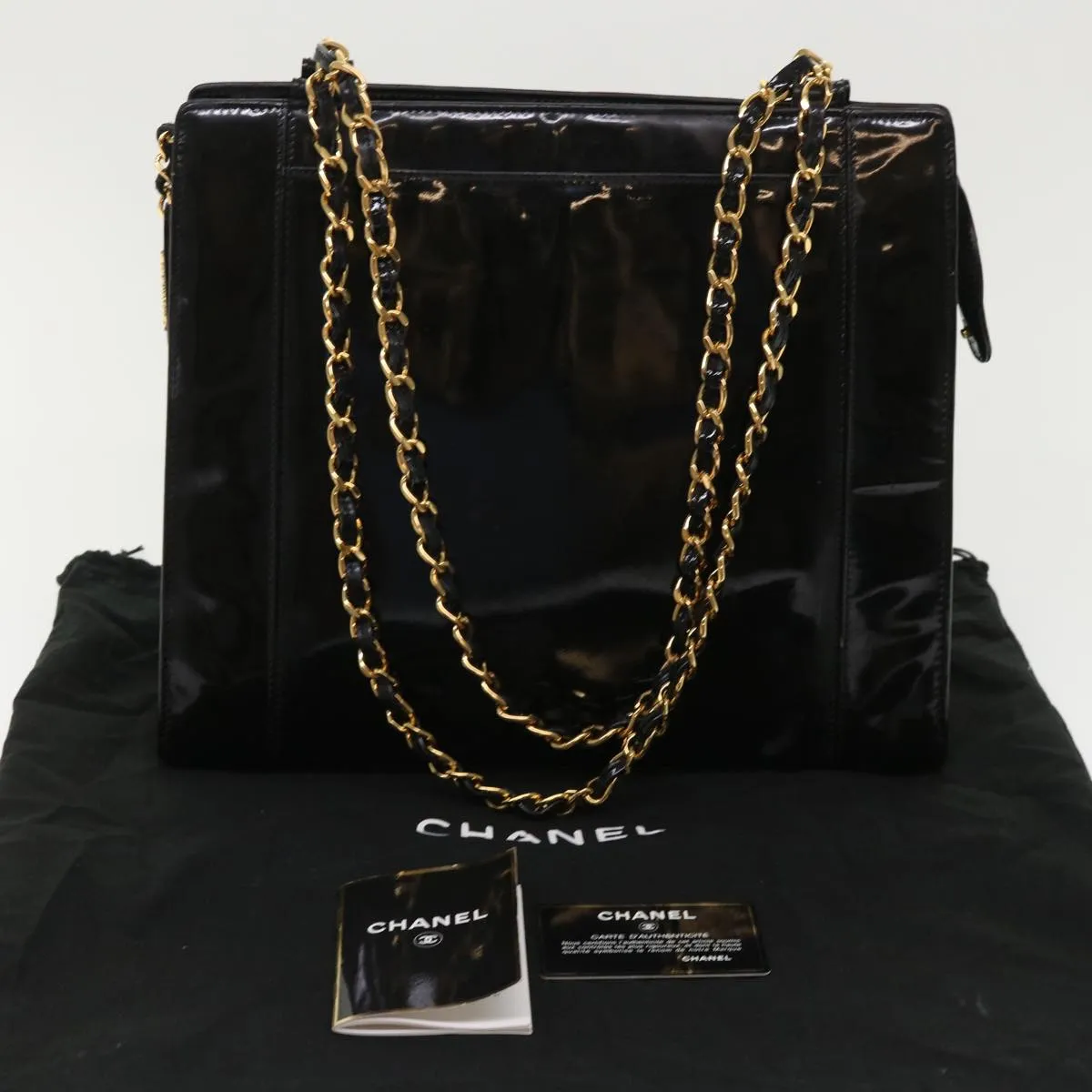 Chanel Chain Shoulder Bag Patent leather Black CC  bs6435