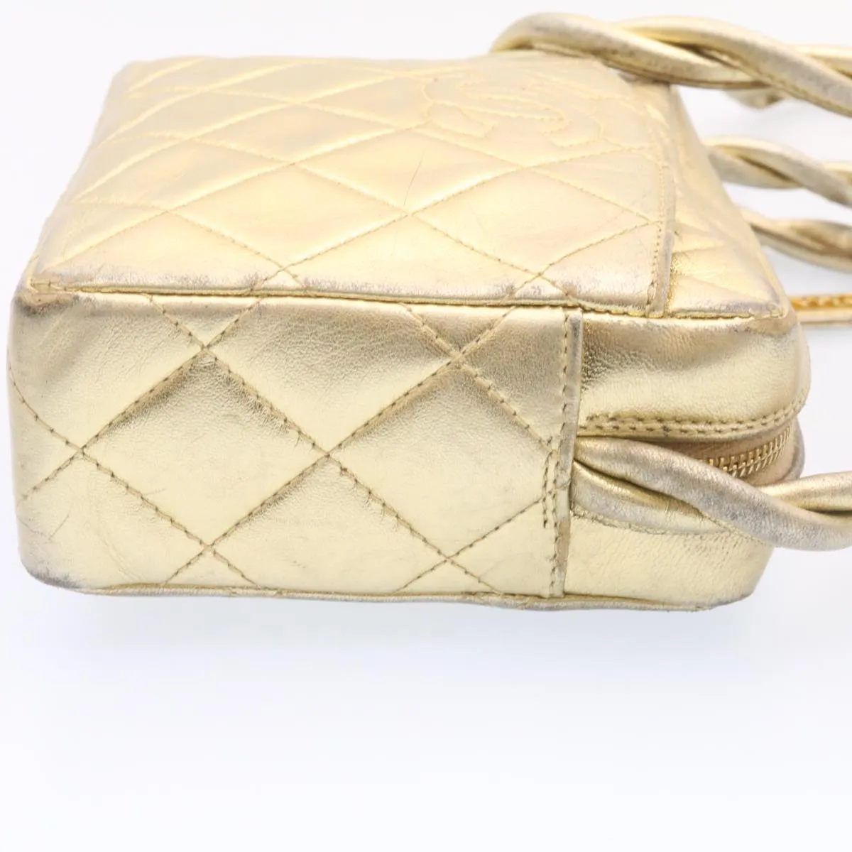 Chanel Lamb Skin Matelasse Shoulder Bag Gold CC  am1684gA