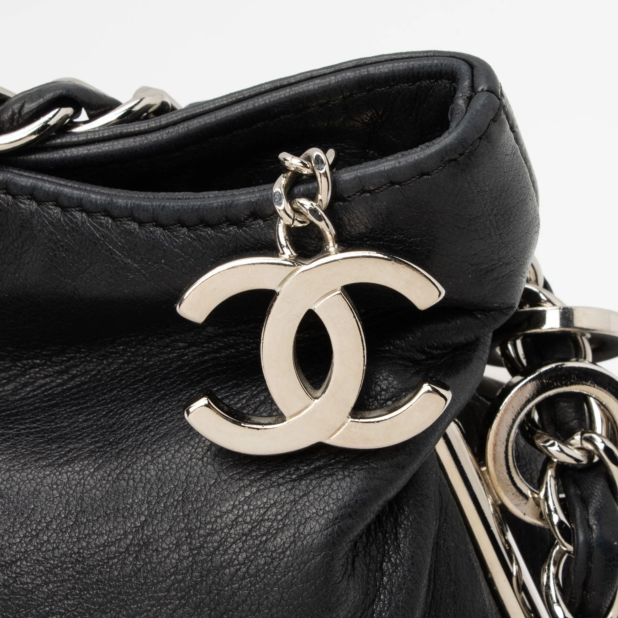 Chanel Lambskin Ultimate Soft Large Shoulder Bag (SHF-2piIEj)