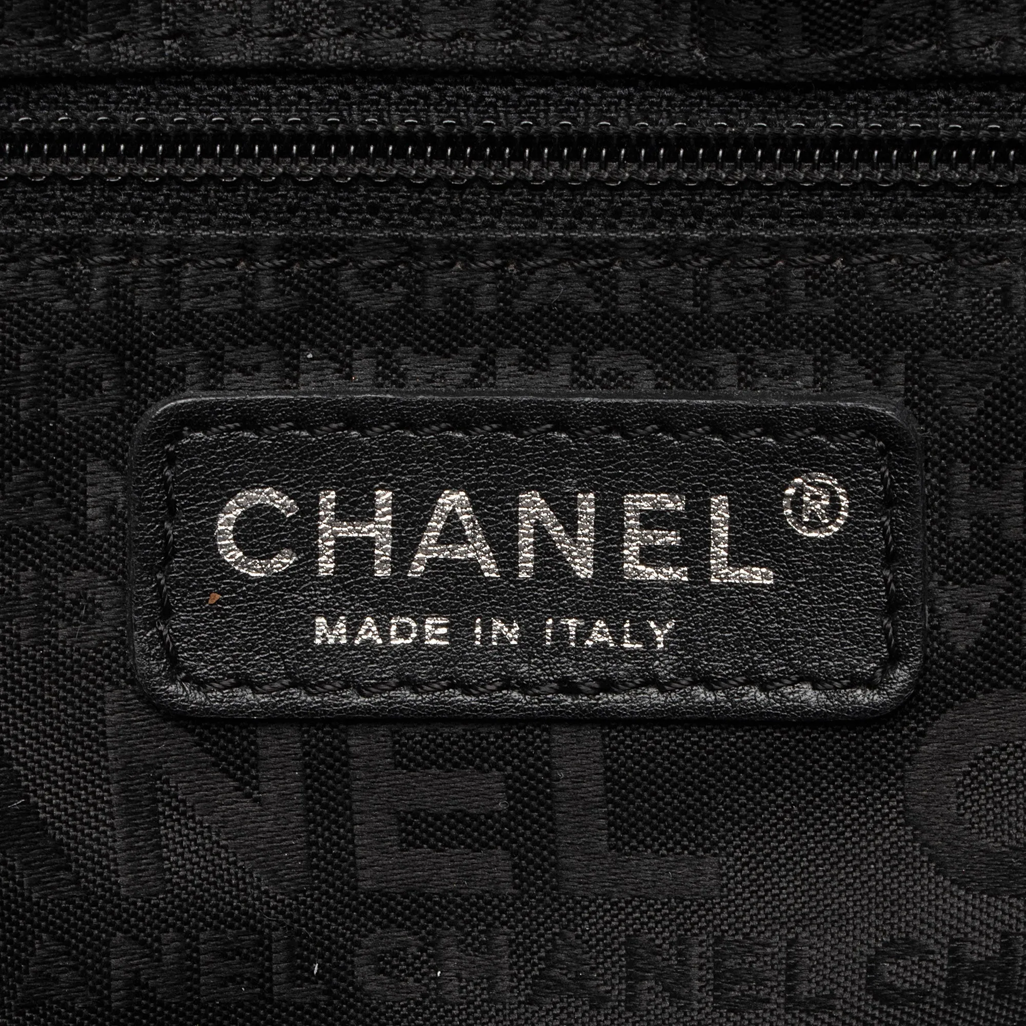 Chanel Lambskin Ultimate Soft Large Shoulder Bag (SHF-2piIEj)