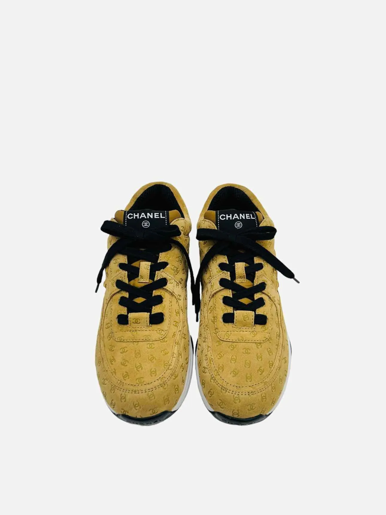 CHANEL Low Top Beige CC Logomania Sneakers