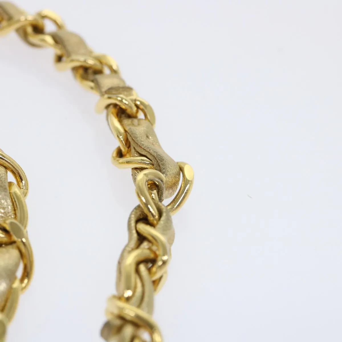 CHANEL Matelasse Chain Shoulder Bag Leather Gold CC Auth 53015A