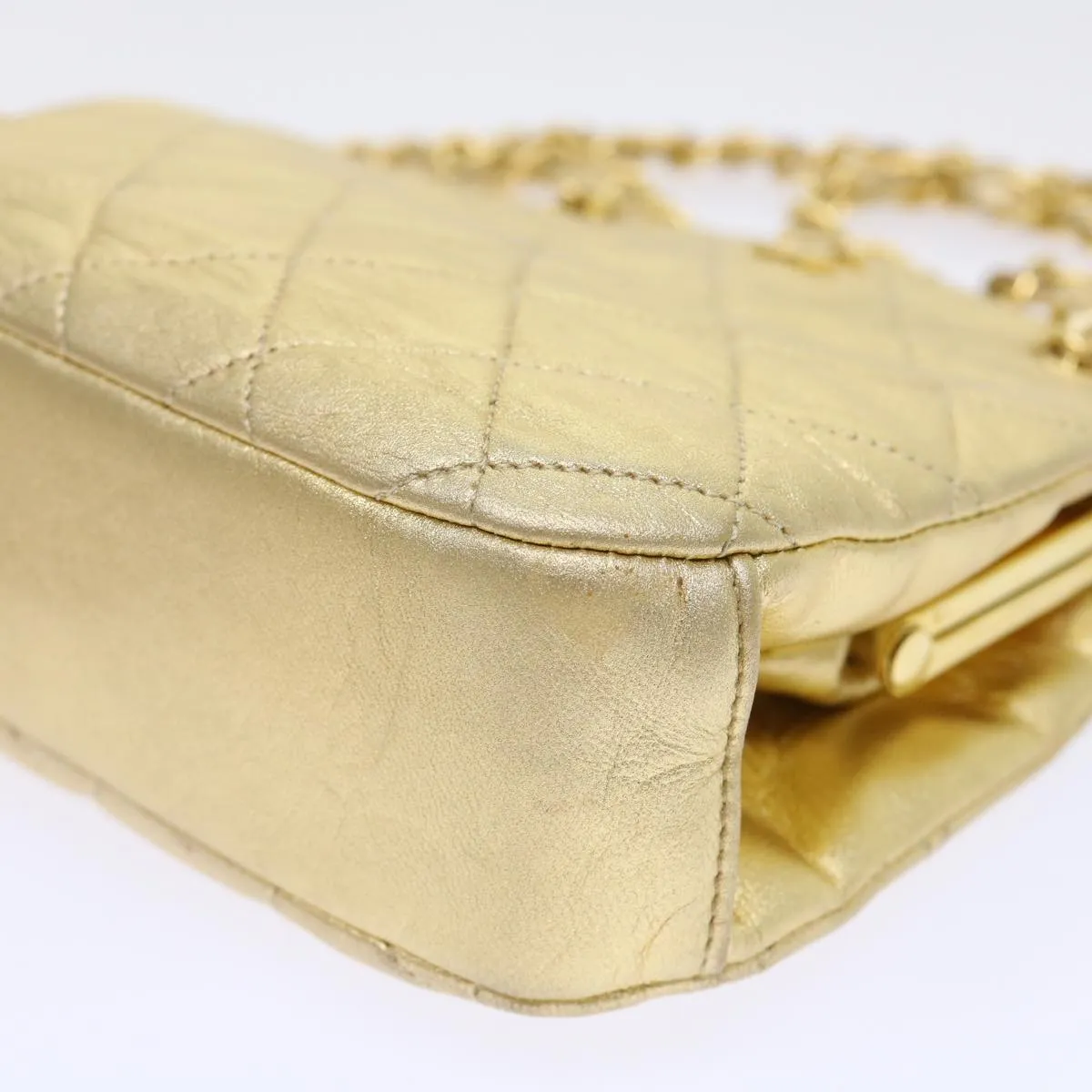 CHANEL Matelasse Chain Shoulder Bag Leather Gold CC Auth 53015A
