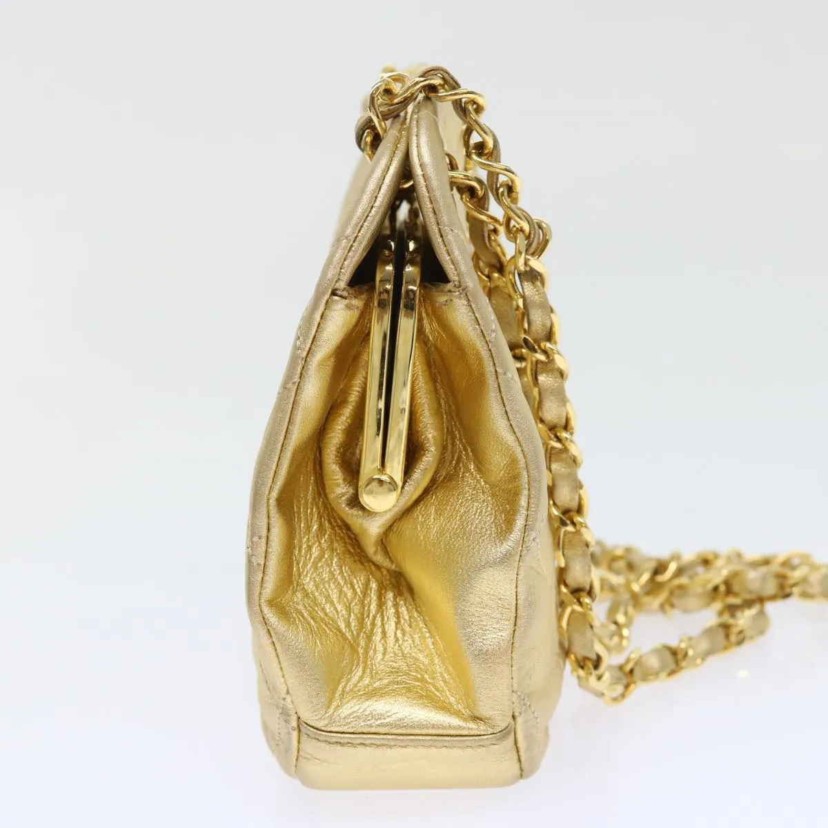 CHANEL Matelasse Chain Shoulder Bag Leather Gold CC Auth 53015A
