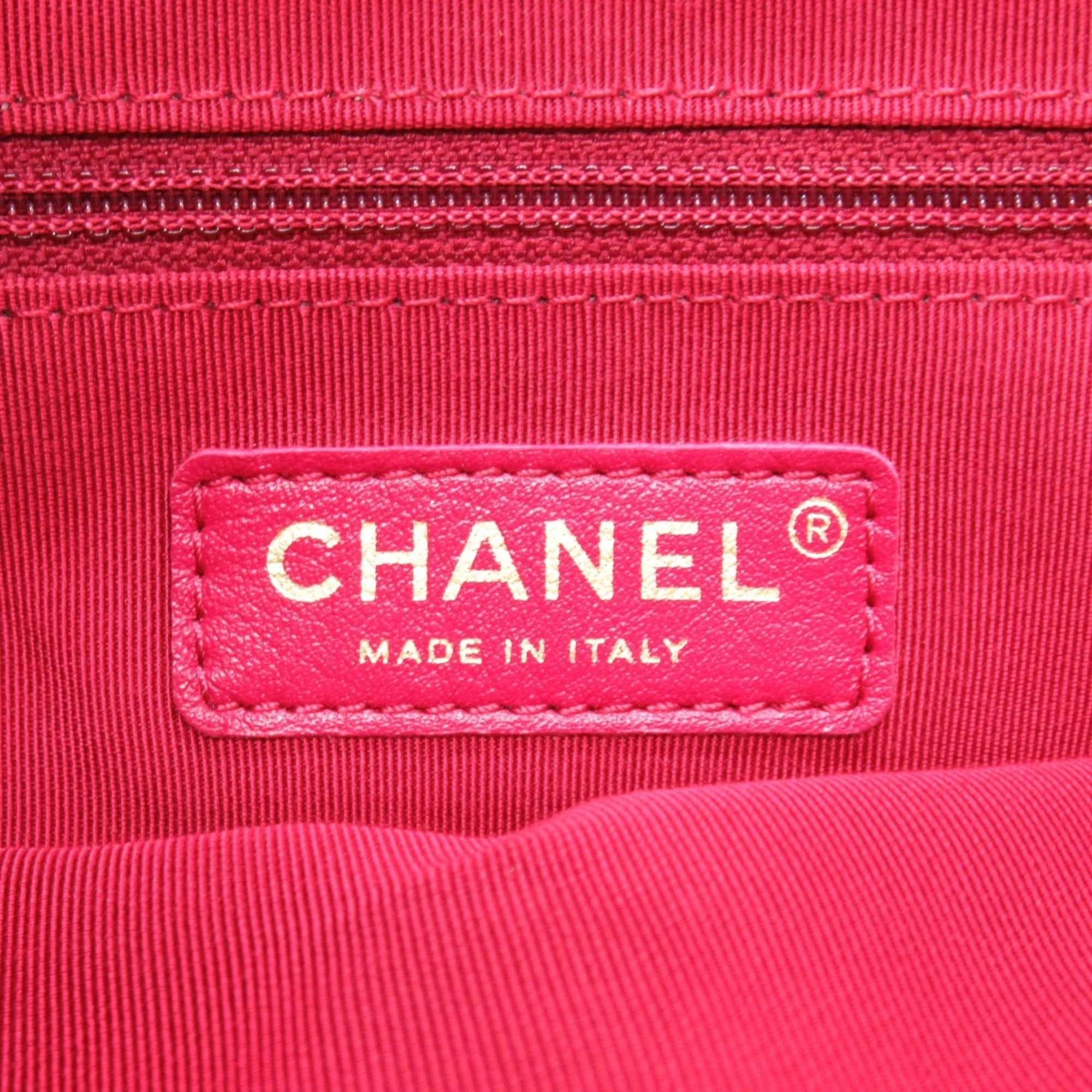 CHANEL Matelasse Shoulder tote Black Lambskin (sheep leather)