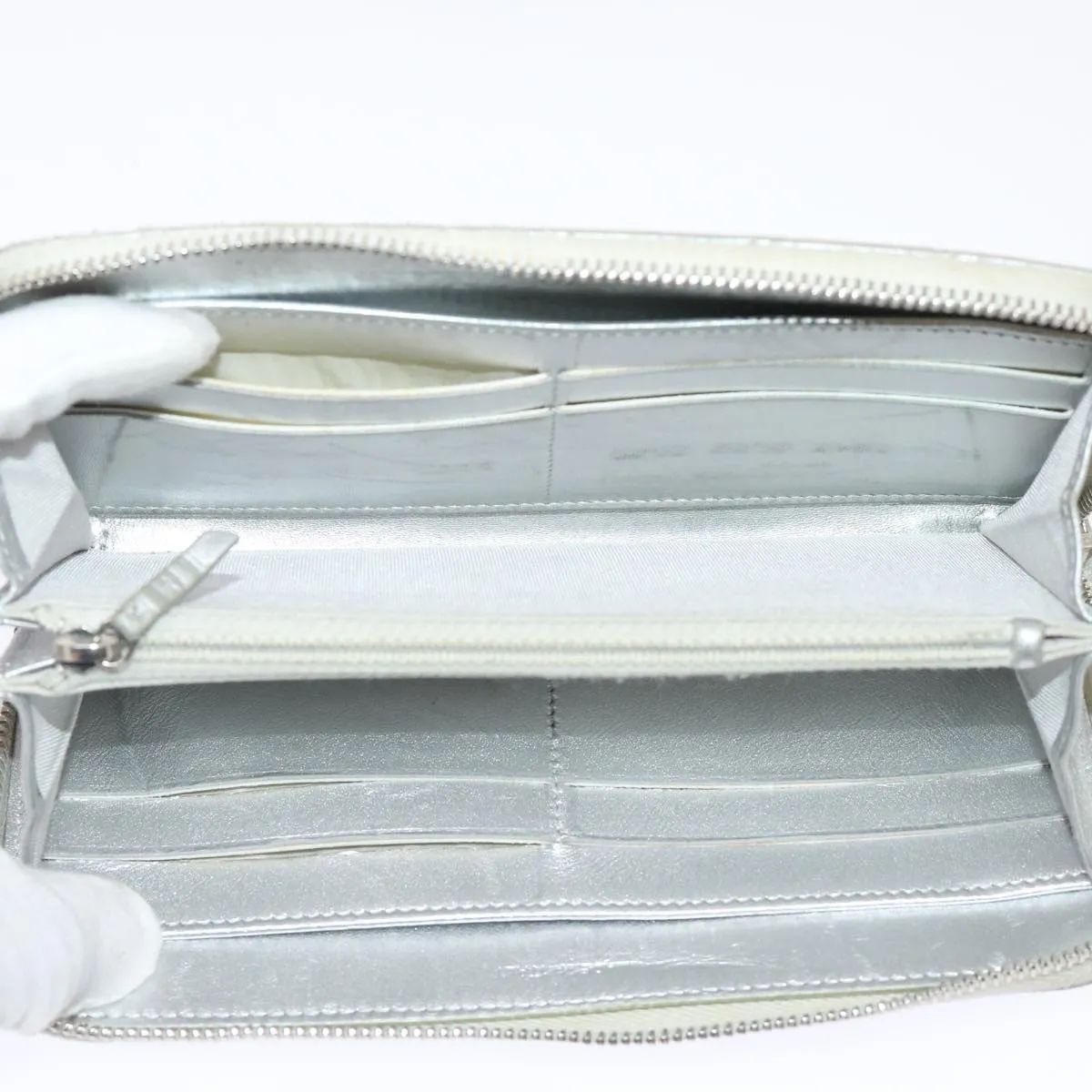 CHANEL Matelasse Wallet Lamb Skin Silver CC Auth 48192