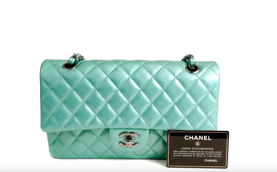 CHANEL MEDIUM CLASSIC FLAP BAG PATENT LEATHER