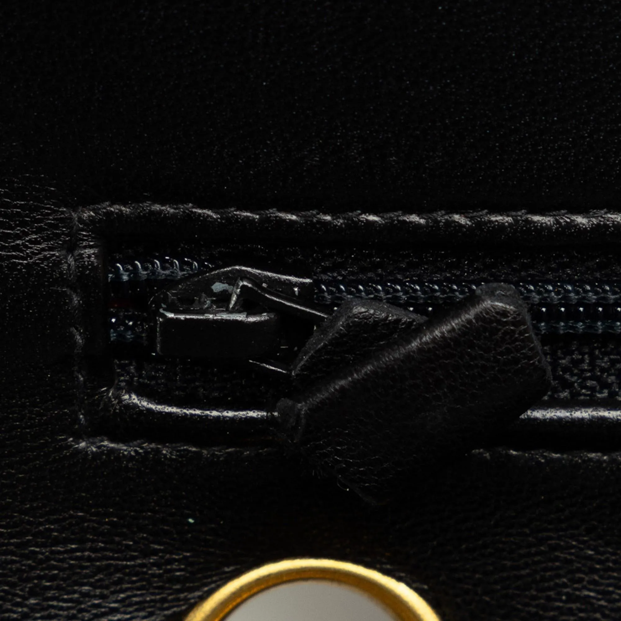 Chanel Medium Classic Lambskin Double Flap (SHG-e2k5Nf)