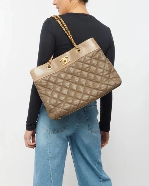 CHANEL QUILTED CALFSKIN LEATHER LARGE SOFT ELEGANCE TOTE BAG-HS