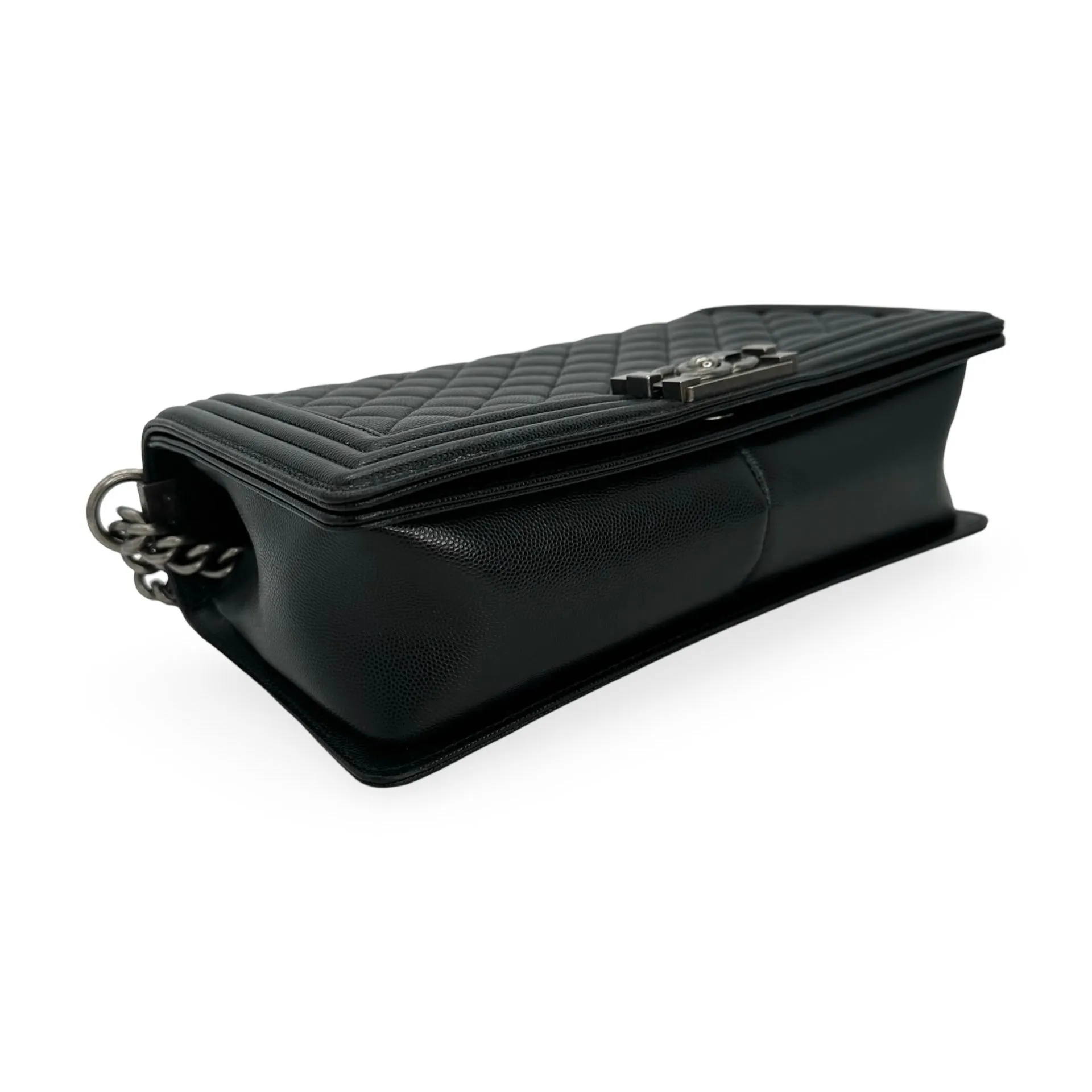 CHANEL: Quilted Caviar New Medium Boy Bag