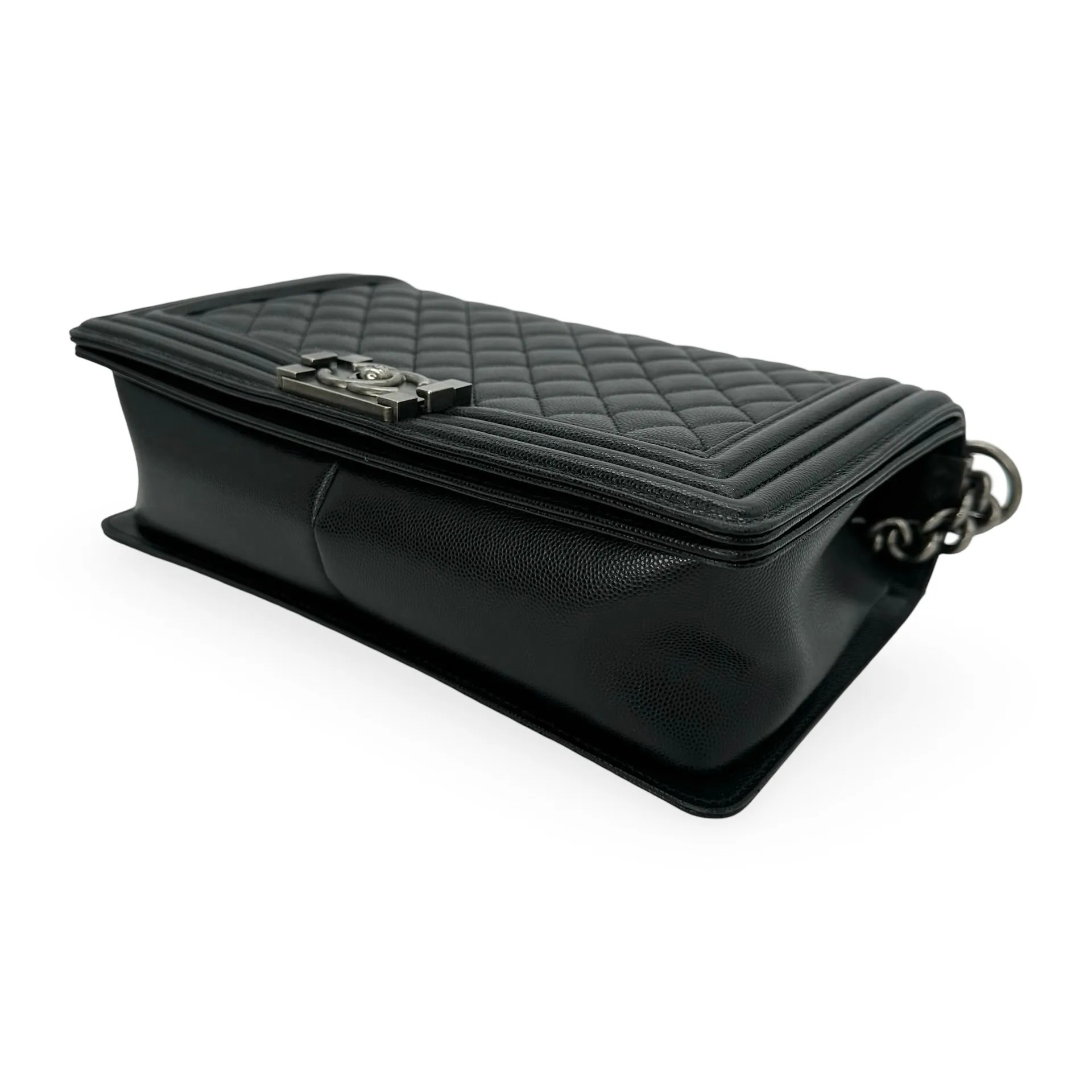 CHANEL: Quilted Caviar New Medium Boy Bag