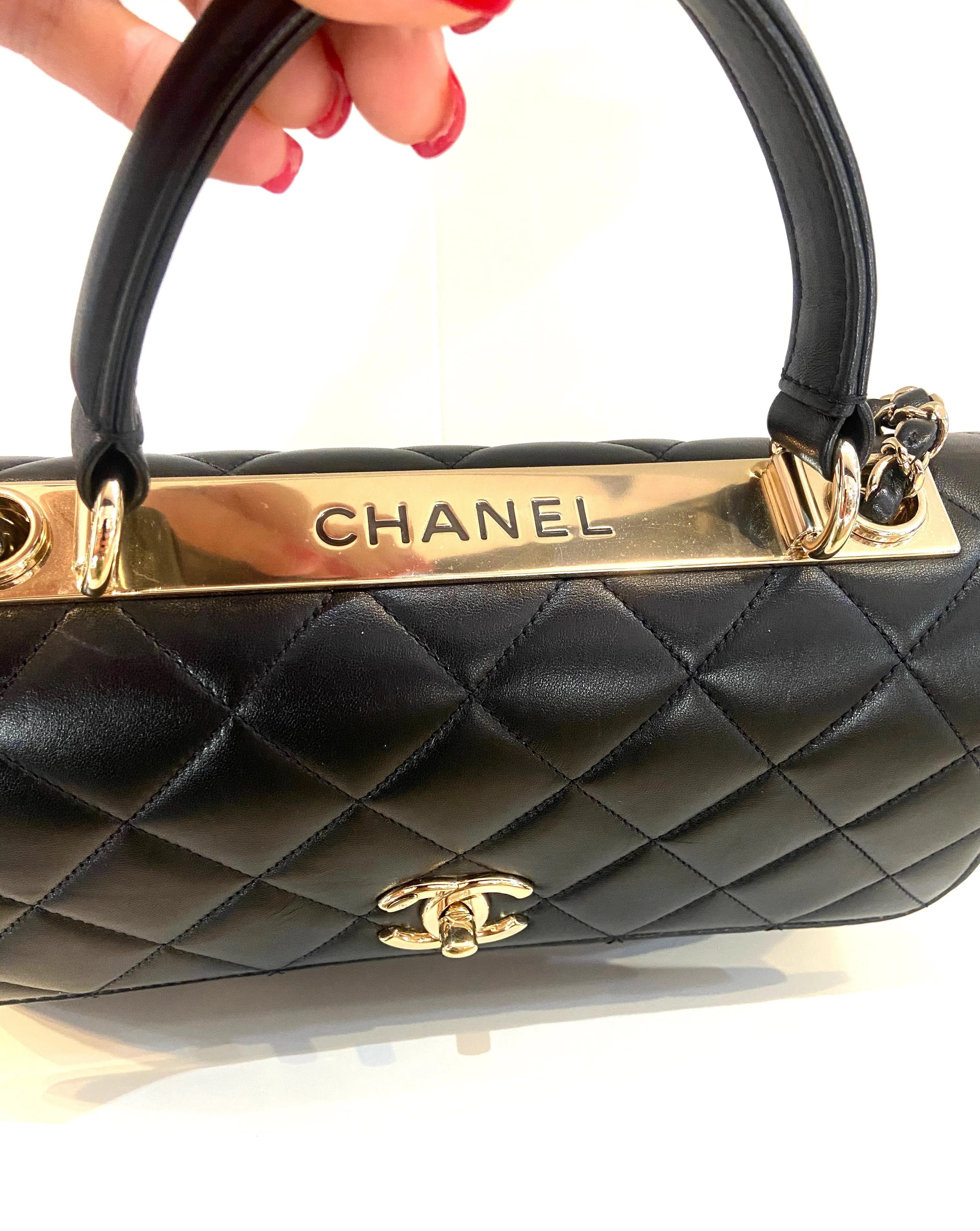 CHANEL QUILTED LAMBSKIN MEDIUM TRENDY CC HANDLE FLAP BAG