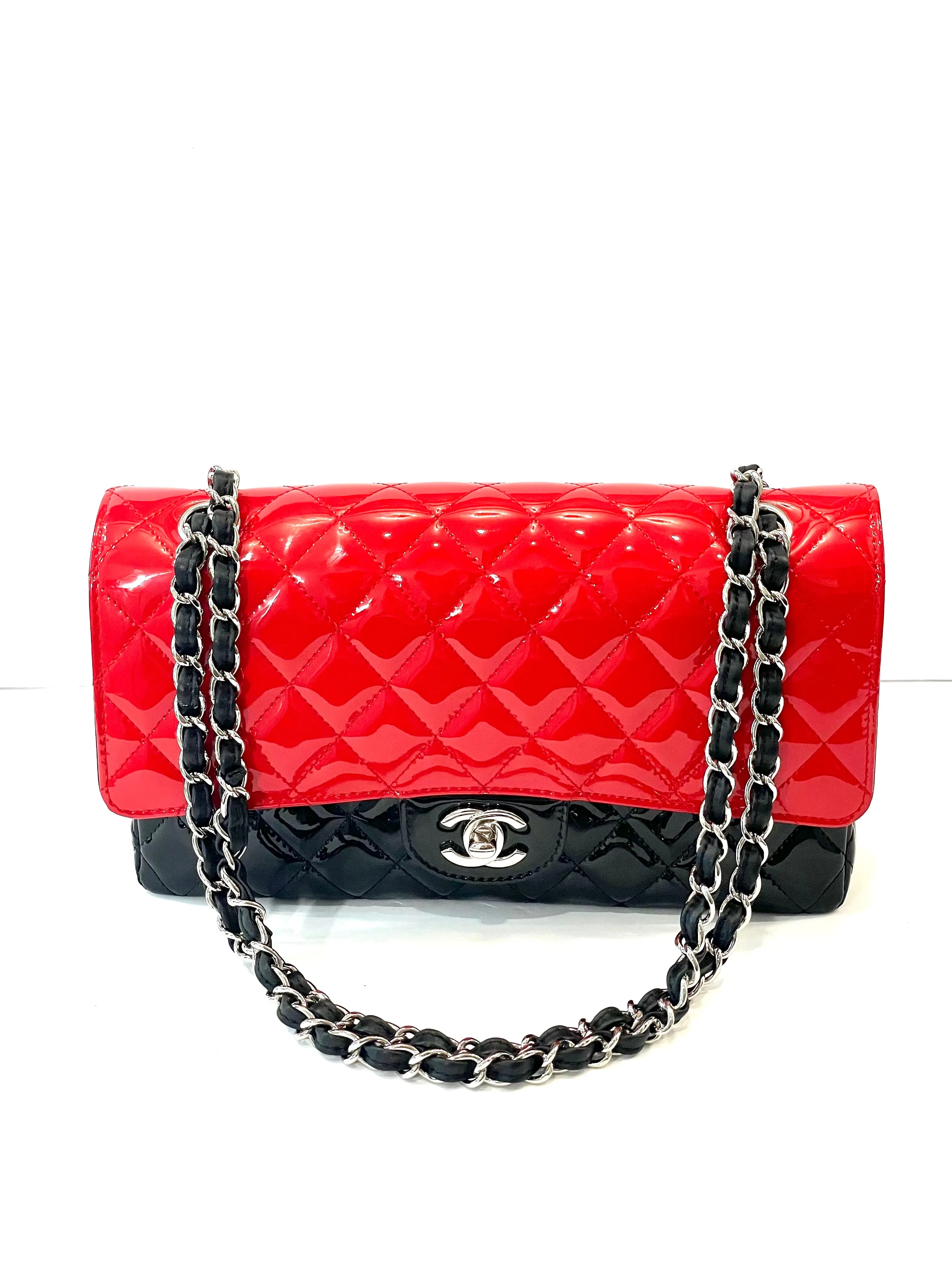 CHANEL QUILTED PATENT BI-COLOR MEDIUM CLASSIC DOUBLE FLAP BAG