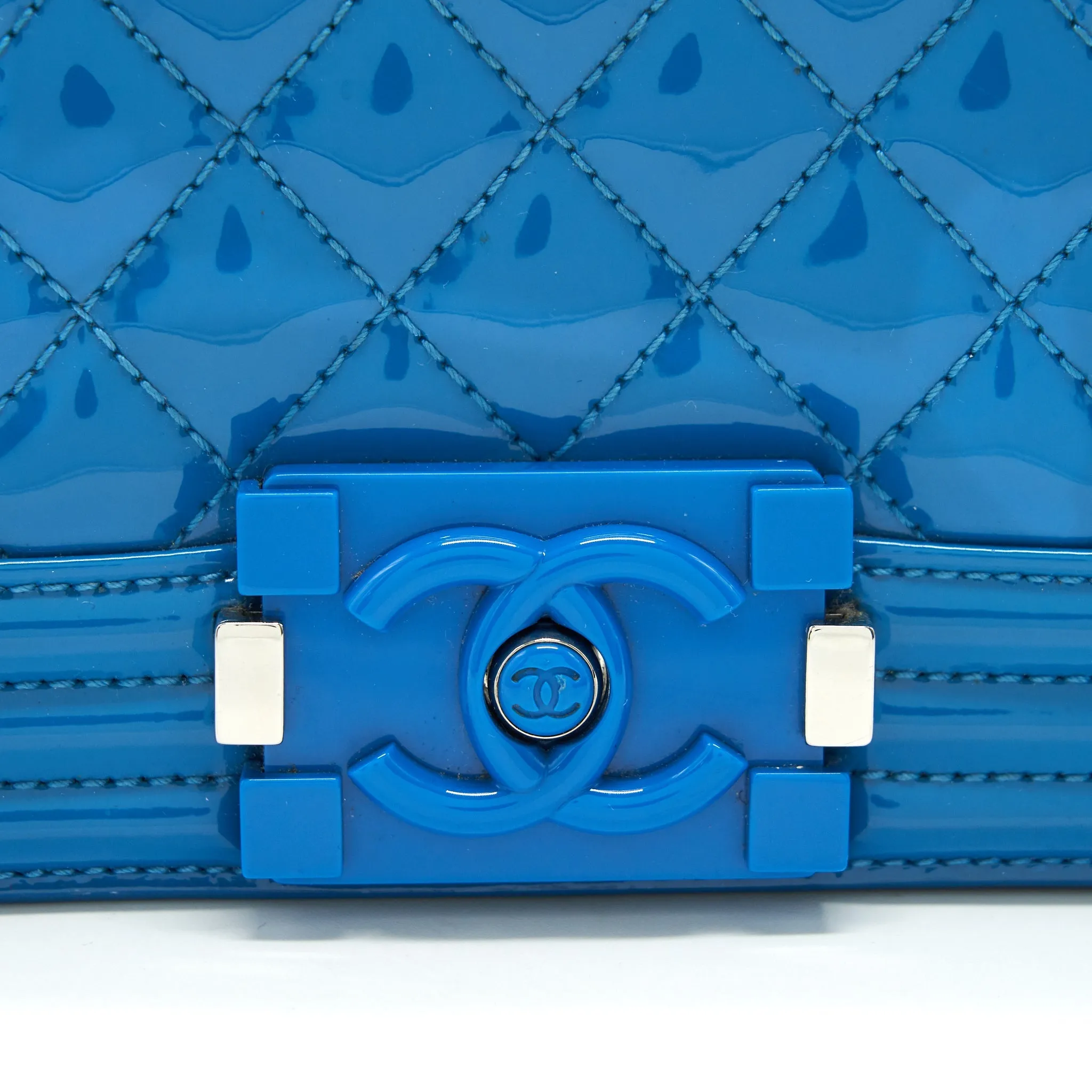 CHANEL SMALL LE BOY BAG IN PATENT LEATHER BLUE SHW