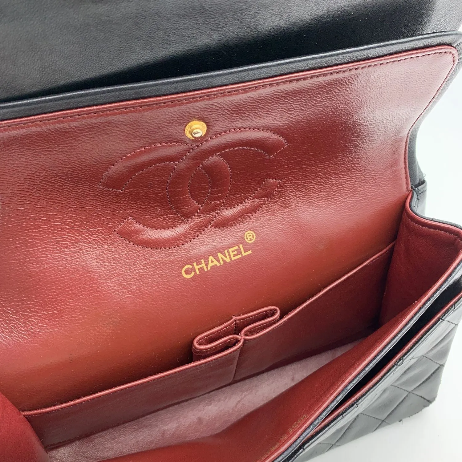 CHANEL Vintage Black Quilted Timeless Classic 2.55 Shoulder Bag 25 Cm