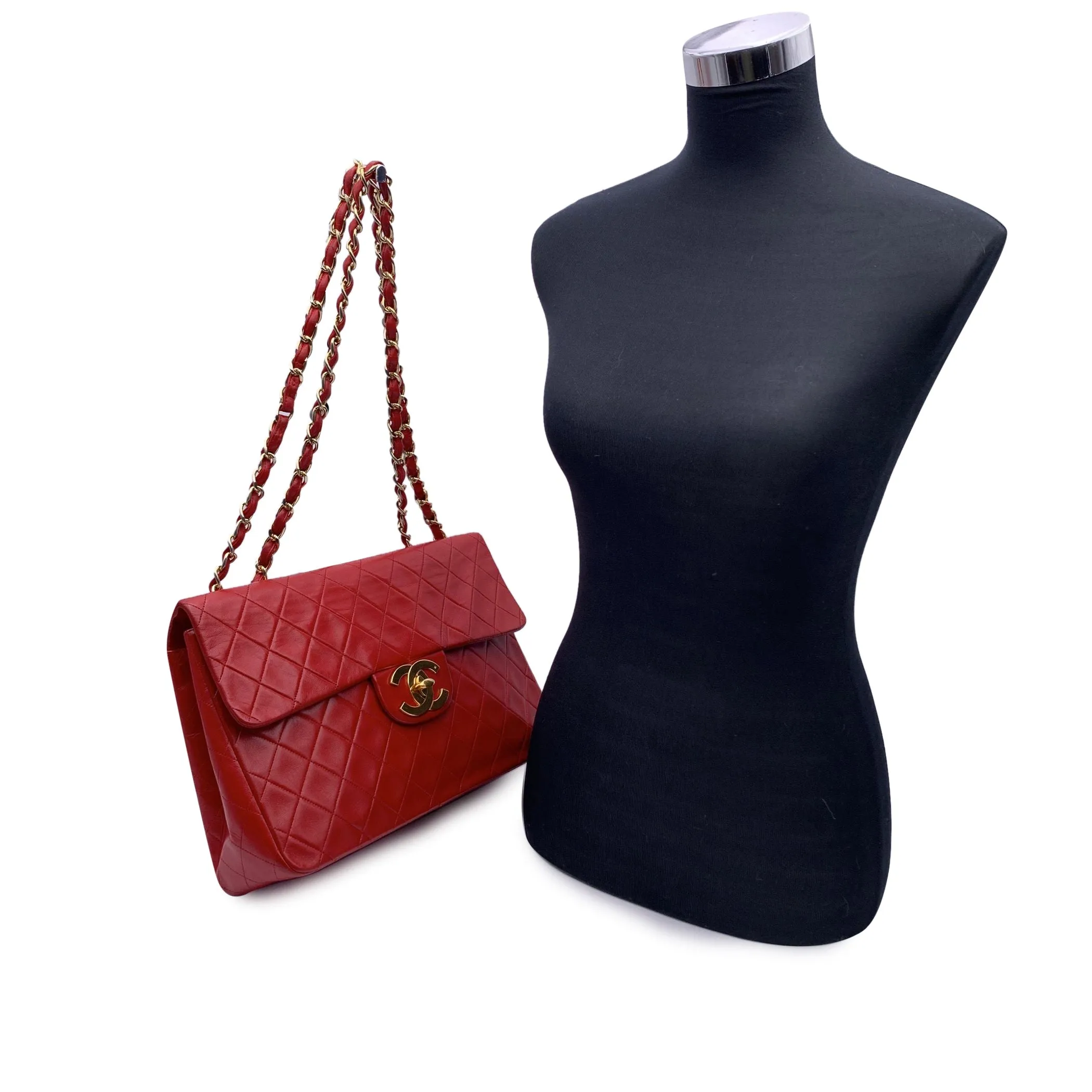 CHANEL Vintage Red Quilted Jumbo Classic Flap 2.55 Shoulder Bag