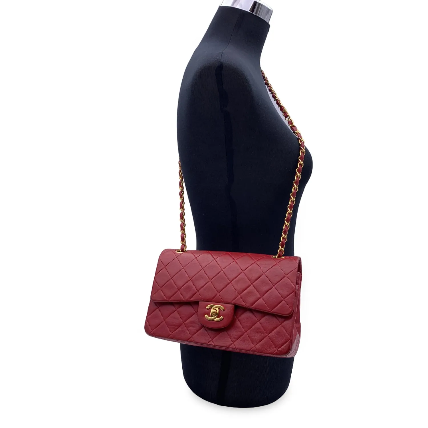 CHANEL Vintage Red Quilted Timeless Classic Small 2.55 Bag 23 Cm