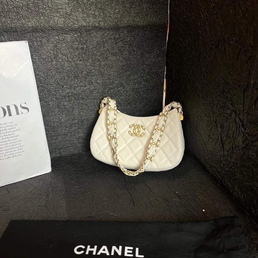 Chanel White Small Hobo Underarm Bag Gold Chain 22K