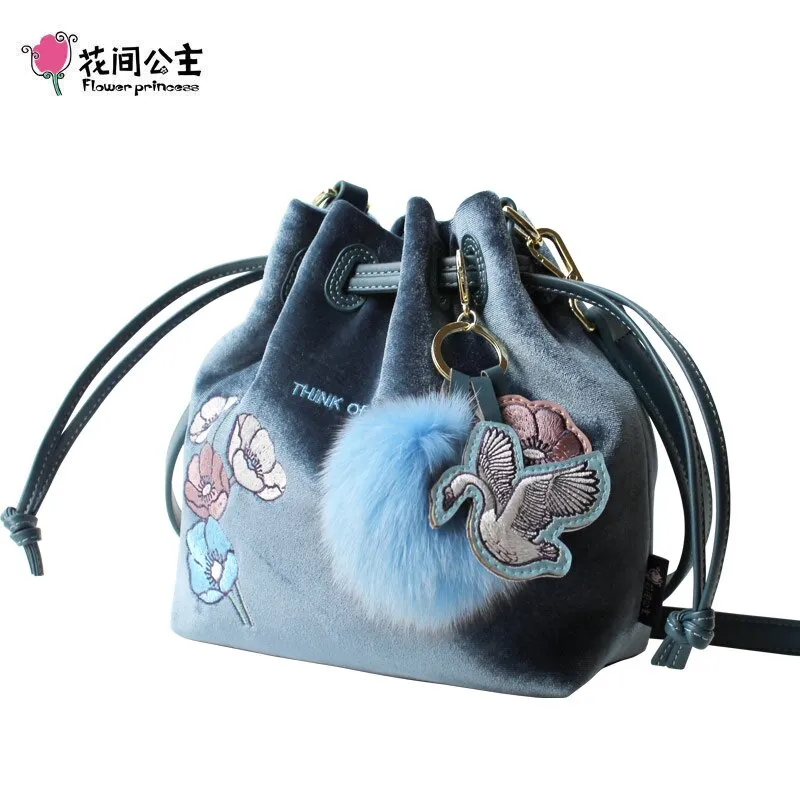 Christmas Gift Flower Princess 2019 Fashion Women Handbag VELOUR Women Messenger Bags Hair Ball Ornaments Female Shoulder Bags Ladies Handbags