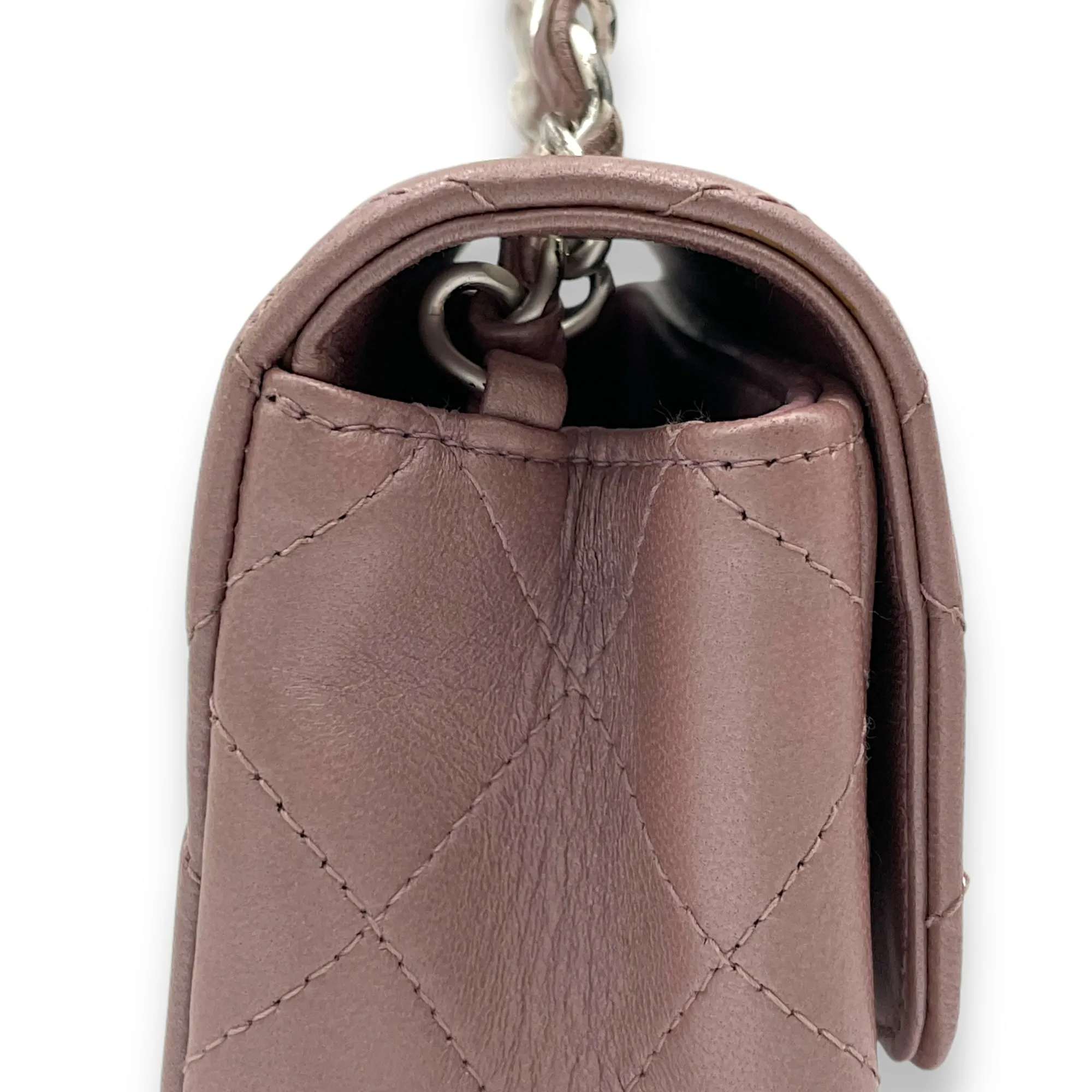 Classic Mini Pink Shoulder Bag in Lambskin, Silver hardware