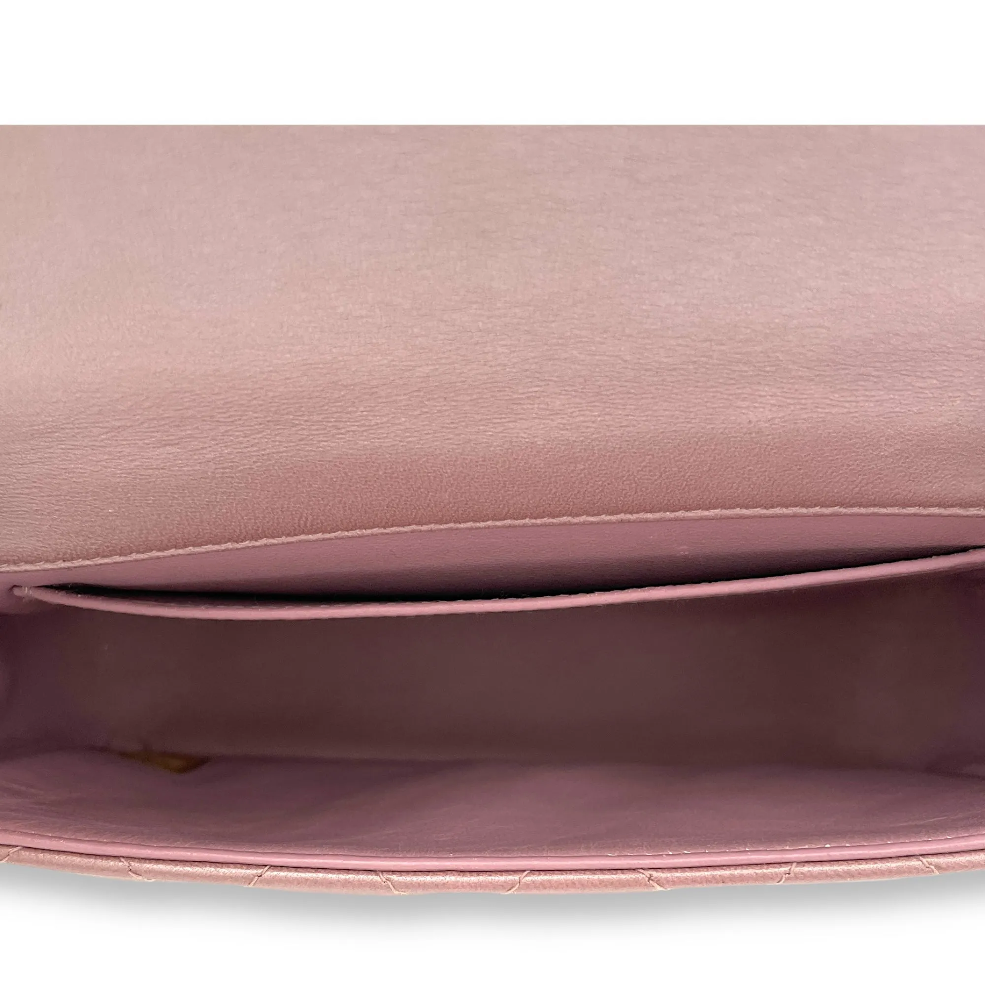 Classic Mini Pink Shoulder Bag in Lambskin, Silver hardware