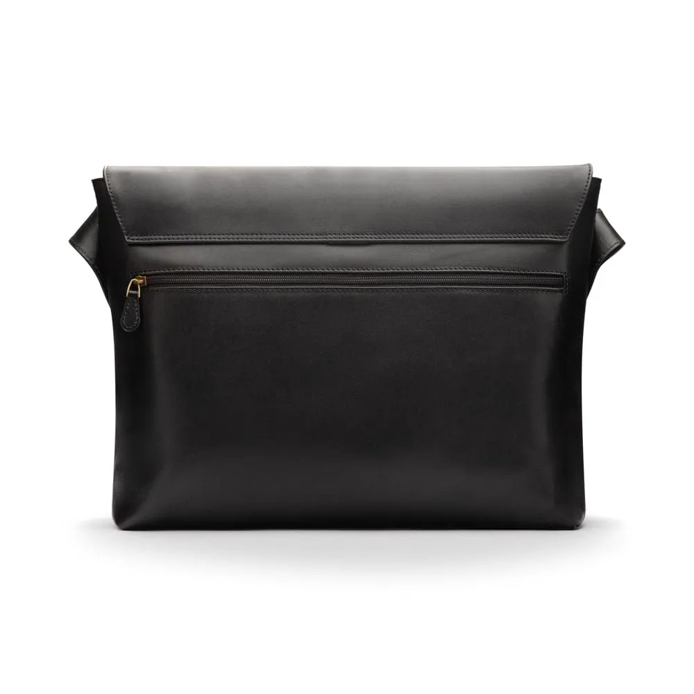 Classic Postman's Leather Messenger Bag - Black