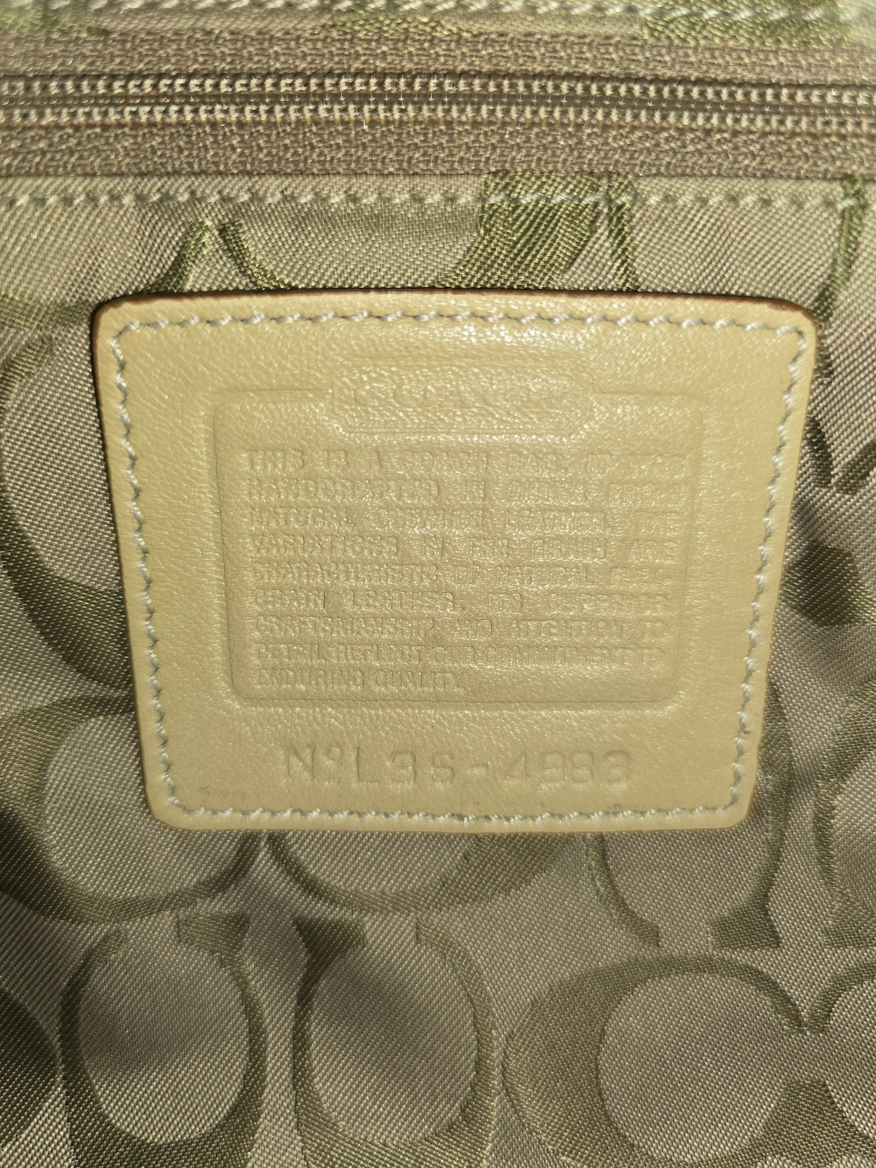 Coach Vintage 4983 Tan SOHO Slim Hobo Shoulderbag Handbag with Wristlet ~ MINT