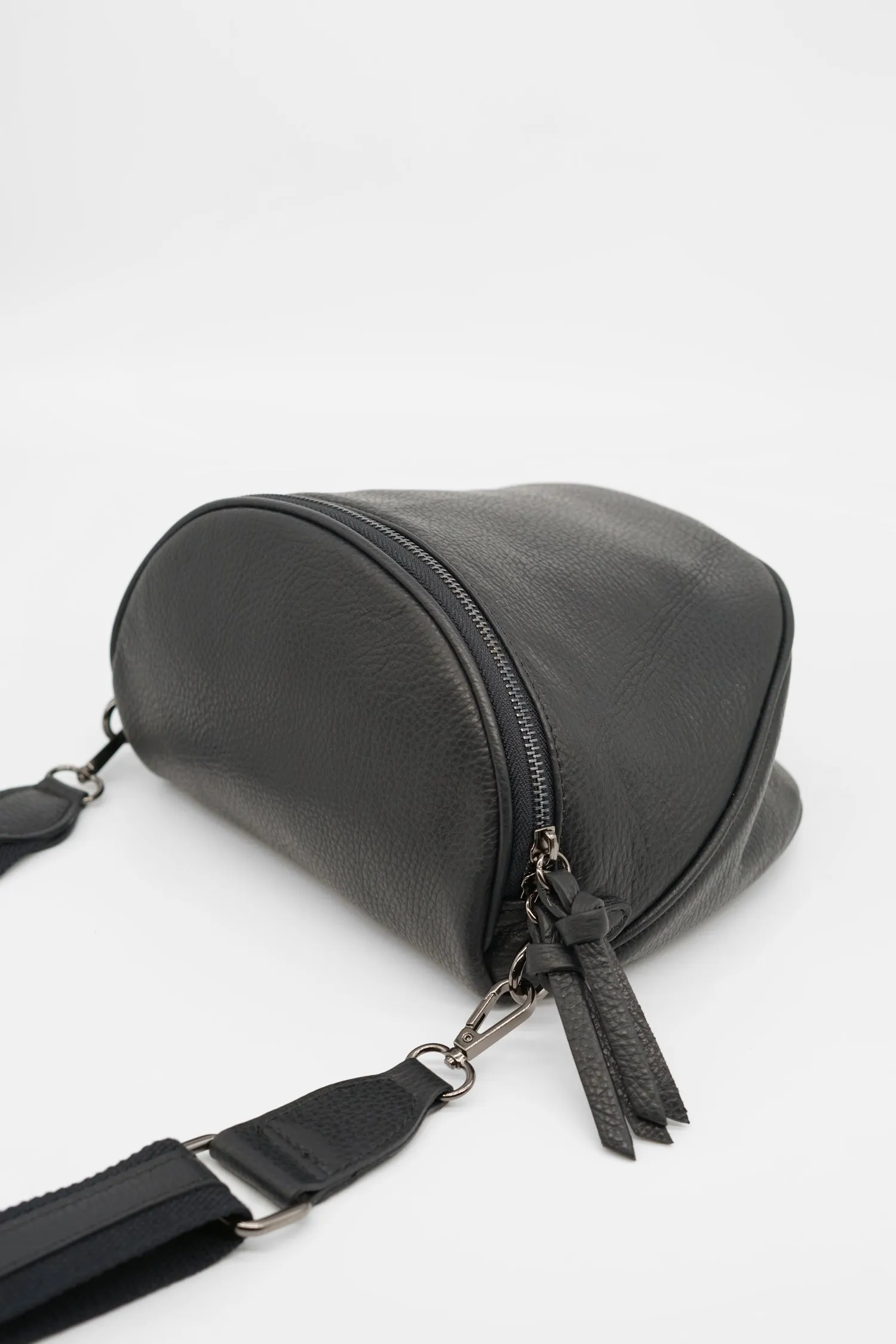 Crossbody-Bag KENNY aus genarbtem Leder