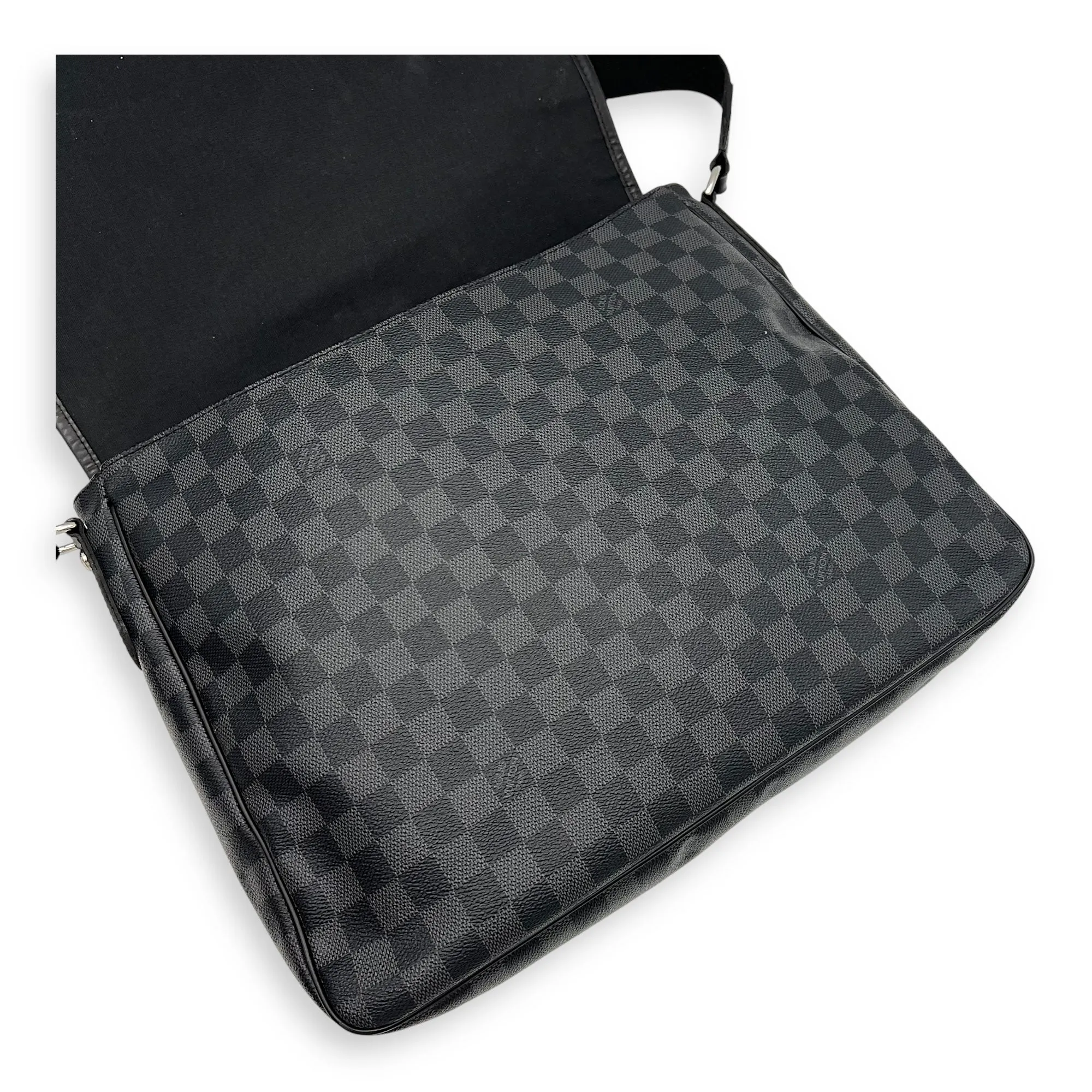 Daniel Messenger MM Graphite in Coated Canvas, Silver hardware