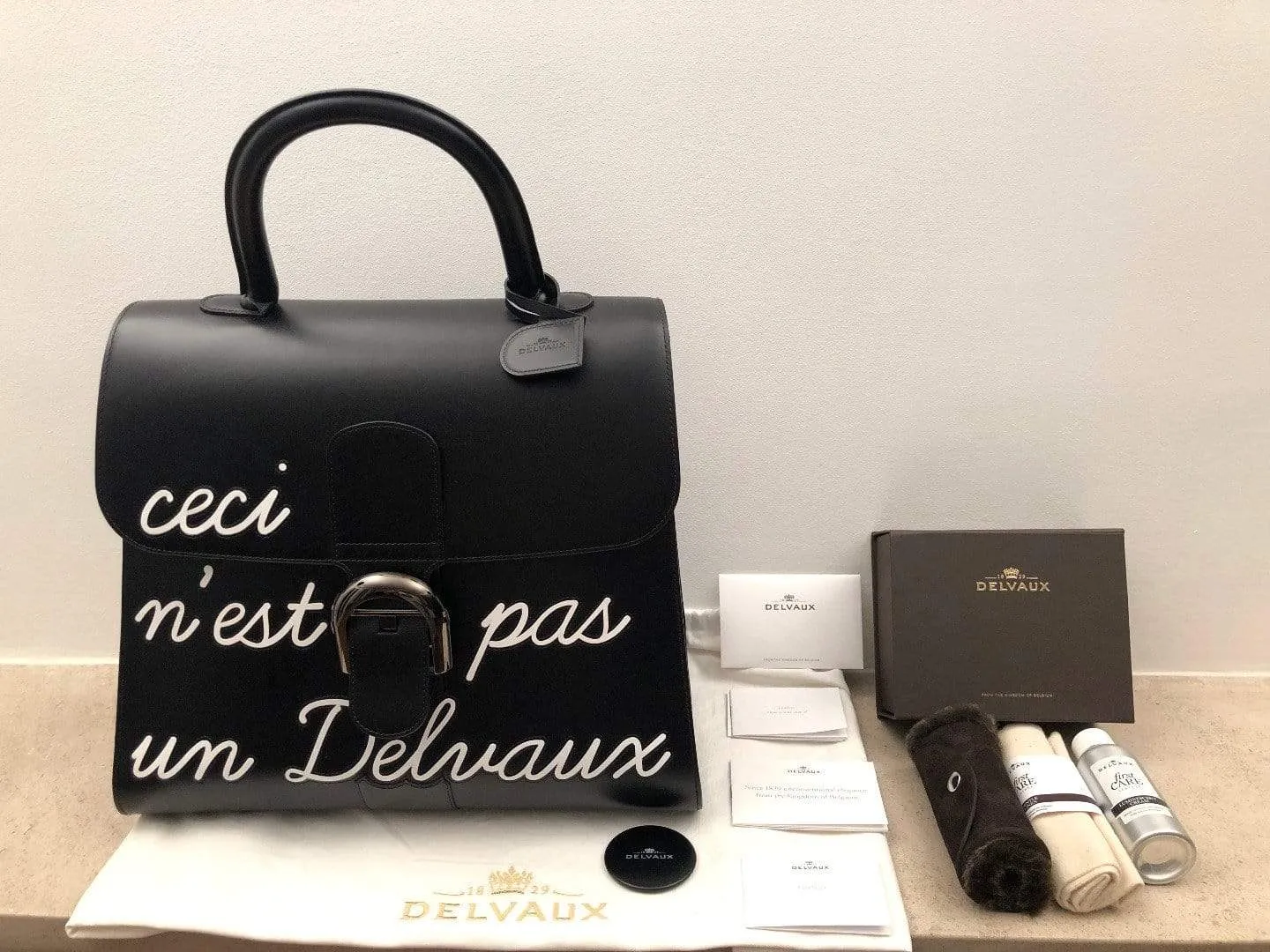 Delvaux Le Brillant - Ceci n'est pas un Delvaux