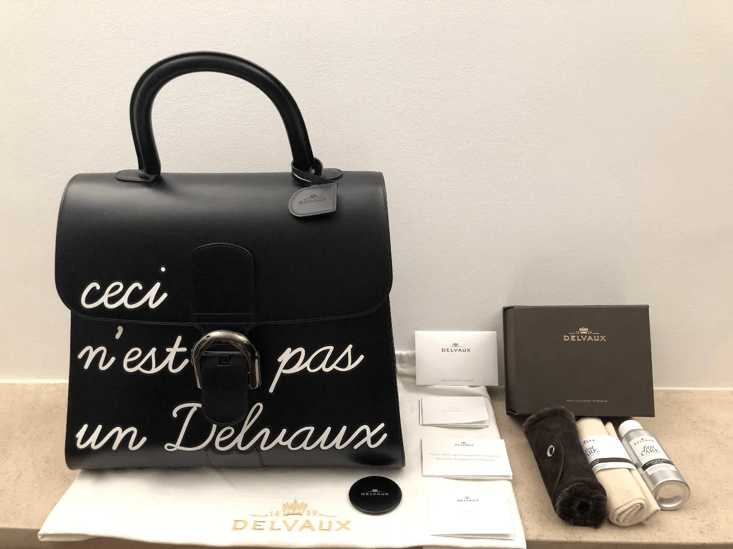 Delvaux Le Brillant - Ceci n'est pas un Delvaux