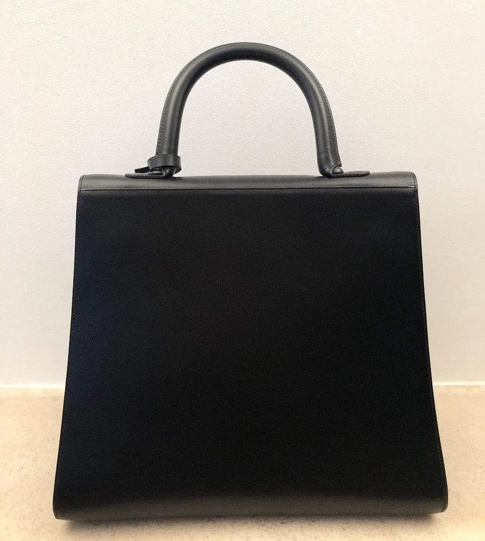 Delvaux Le Brillant - Ceci n'est pas un Delvaux